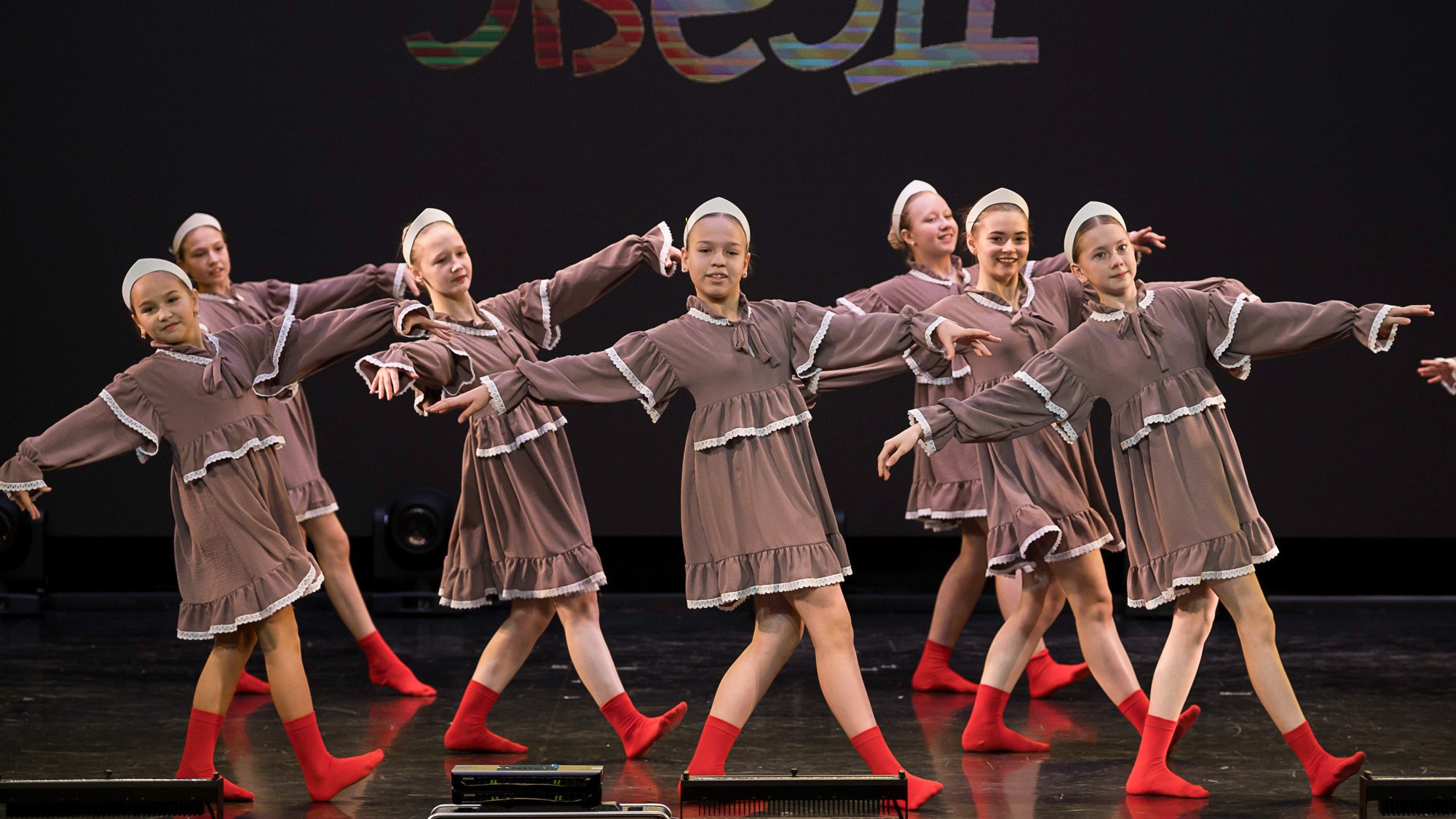 ФЕСТИВАЛЬ КОНКУРС ТВОРЧЕСКИХ КОЛЛЕКТИВОВ «СИЯНИЕ ЗВЕЗД». Репортажный фотограф в Казани Павел Серпокрылов