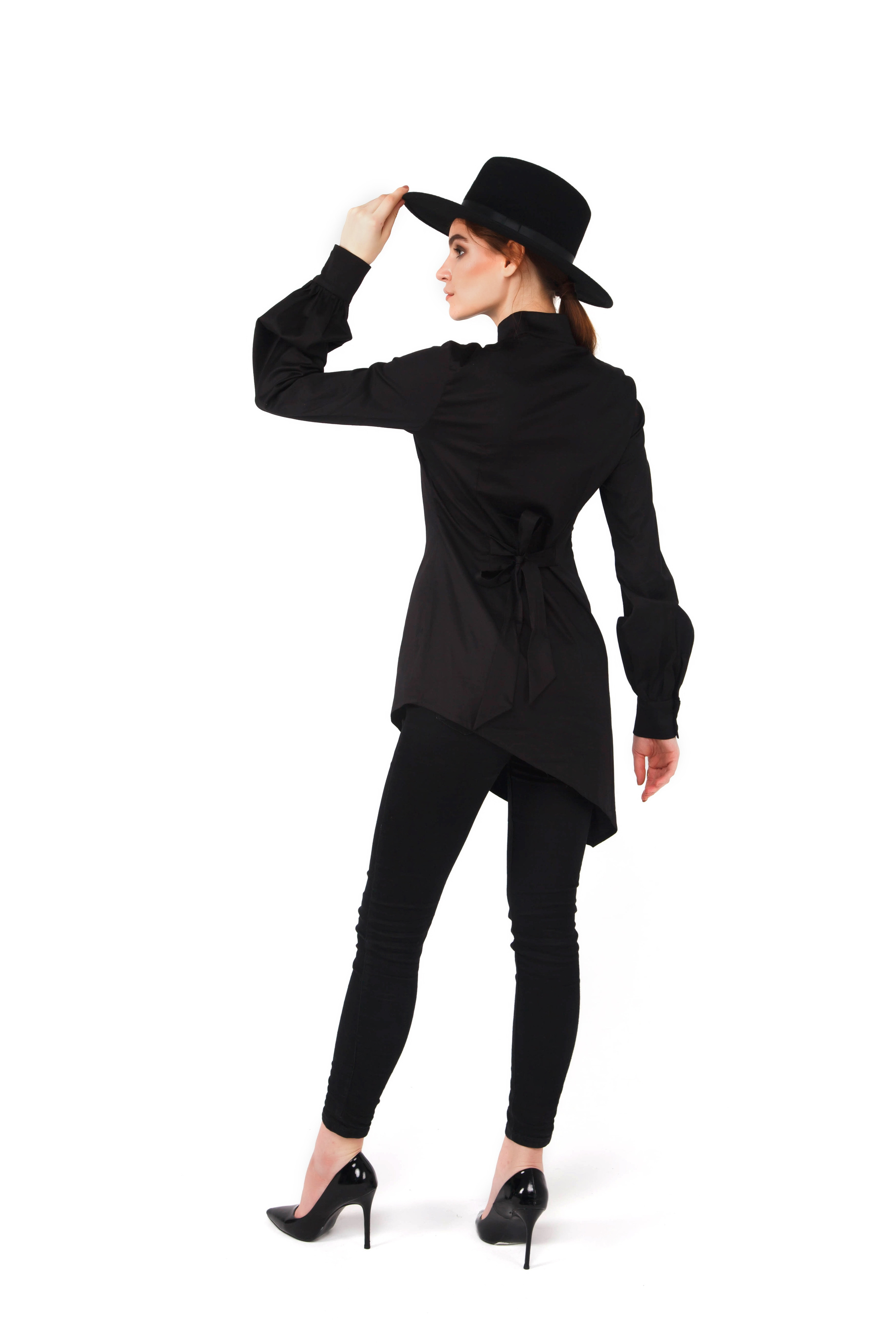 Фотосъемка дизайнерской одежды для интернет магазинов Wildberries.ru и. AGarte: фото- и видео съемка в СПб и Москве