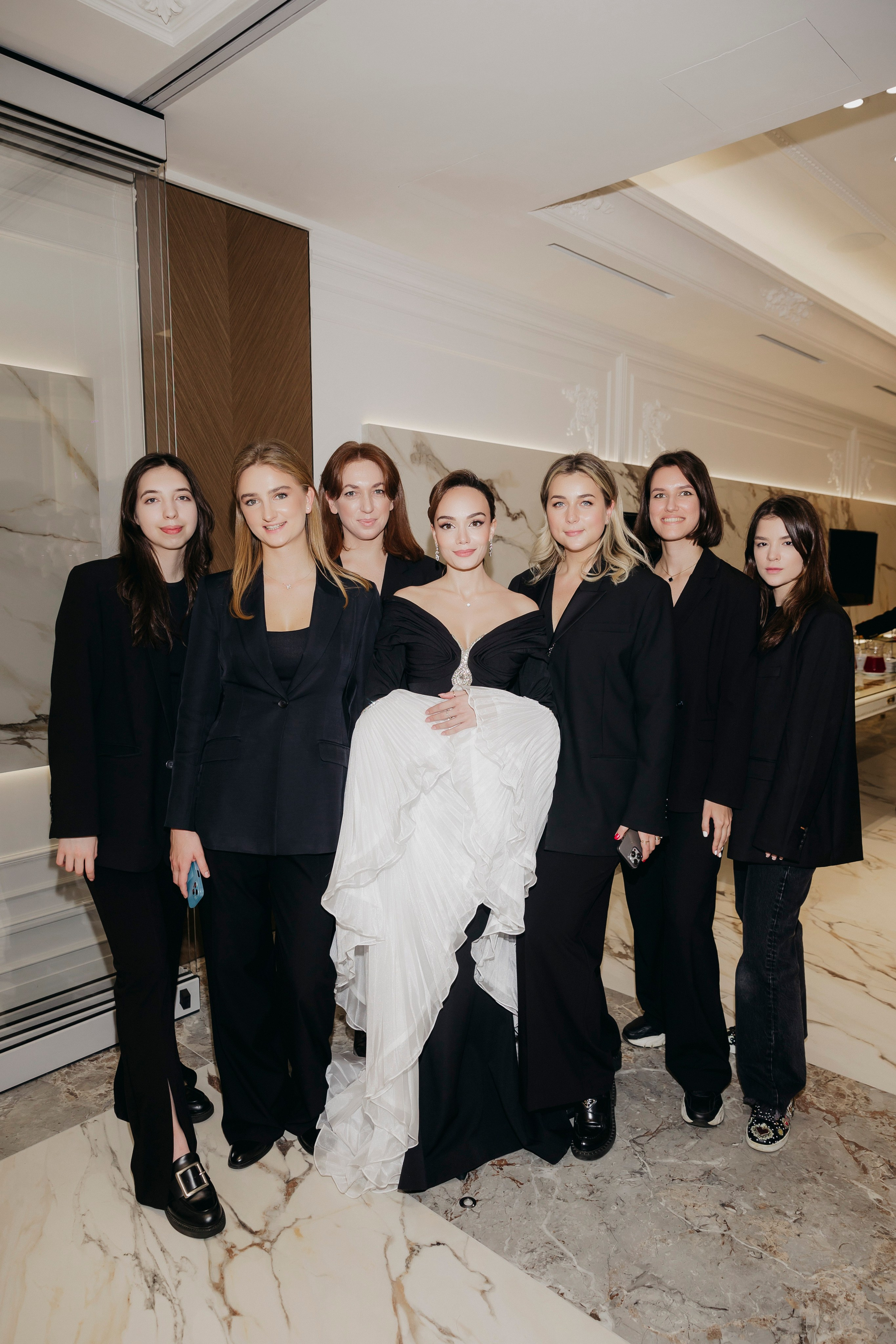 Анна Егоян. Симфоническая поэзия, Государственный Кремлевский Дворец. «Птичка на проводе»: информационный портал в Москве