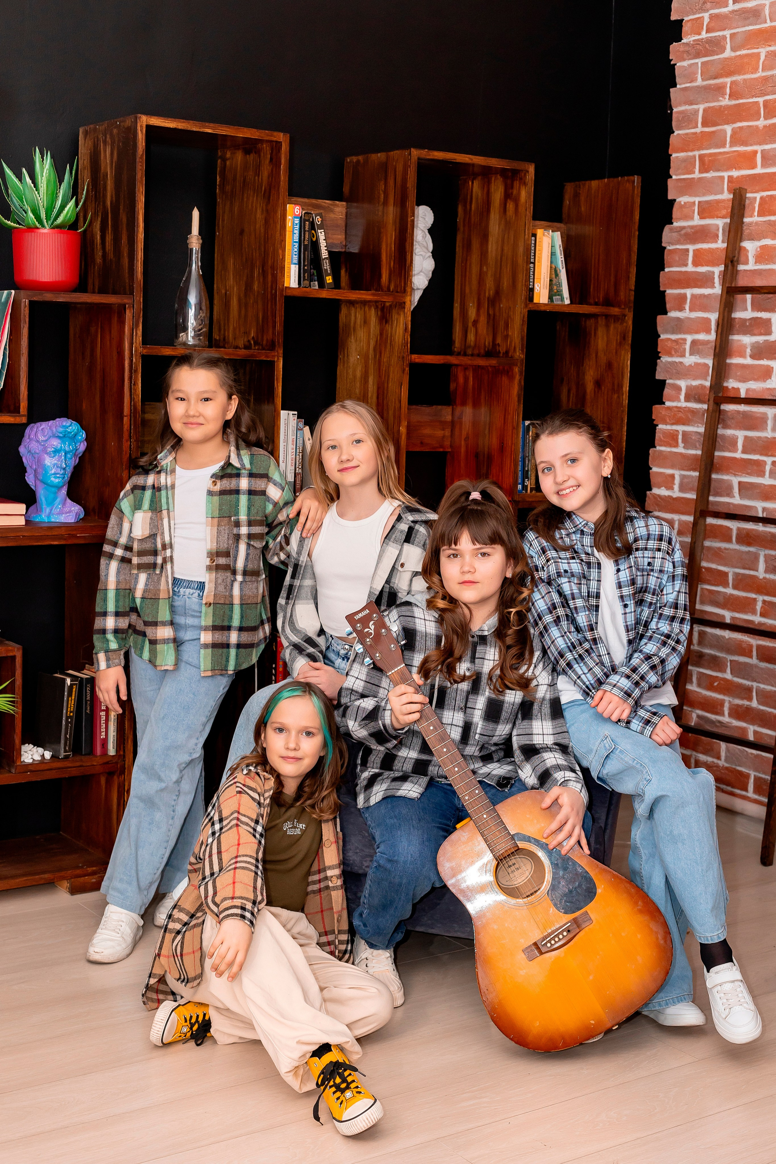 Выпускной альбом Чита, Школа Чита, детский сад Чита, живое фото, выпускной альбом с живыми фотографиями, фотограф на выпускной в Чите, стильный современный выпускной альбом Чита, выпускной альбом 9 класс в Чите, выпускной альбом 11 класс в Чите, стильные современные альбомы, выпускной альбом Чита, выпускной альбом 4 класс в Чите, выпускной альбом не дорого