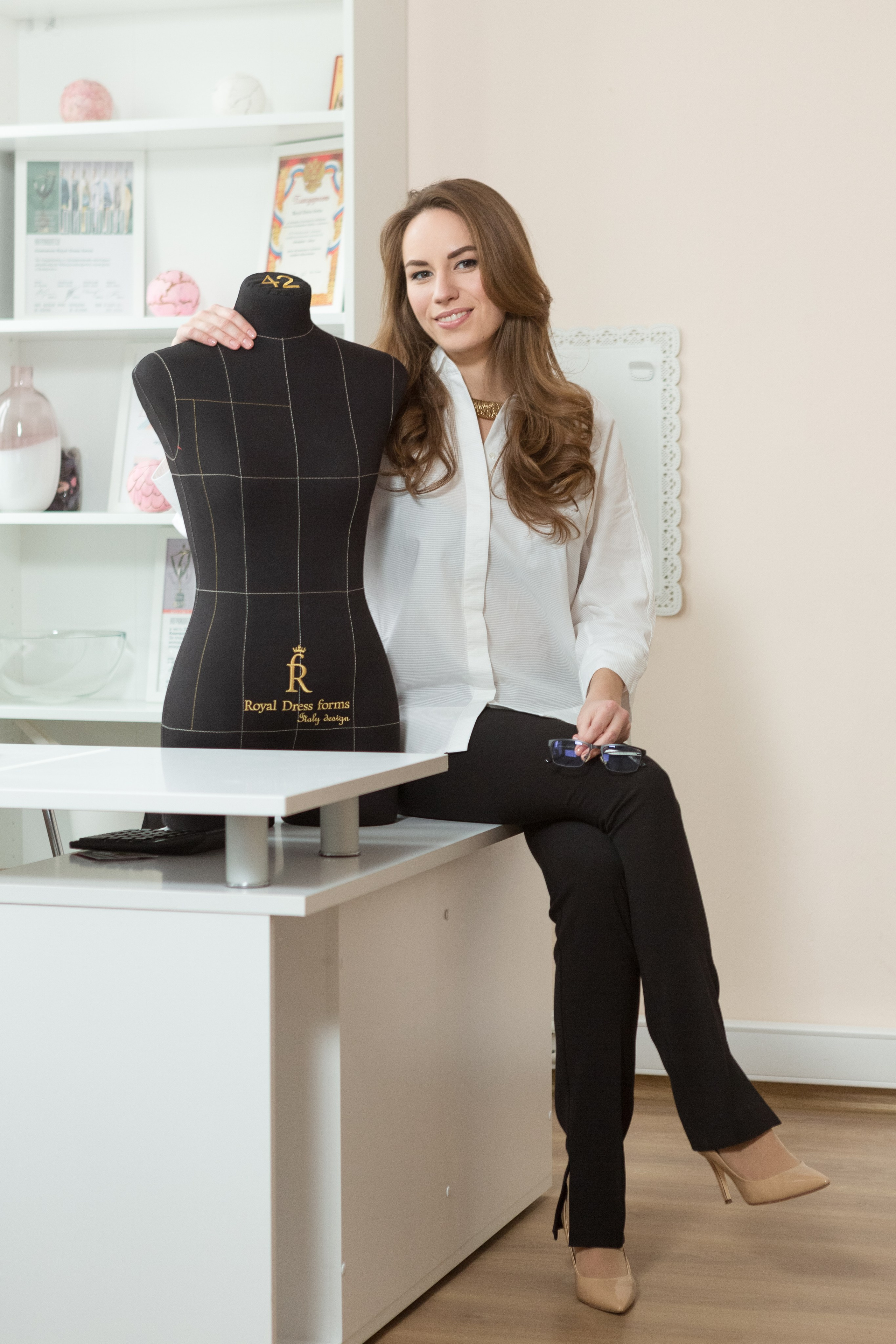 Фотосъёмка производства портновских манекенов для модельеров и дизайнеров одежды Royal Dress Forms. Рекламный, предметный, репортажный, семейный фотограф и художник в Москве