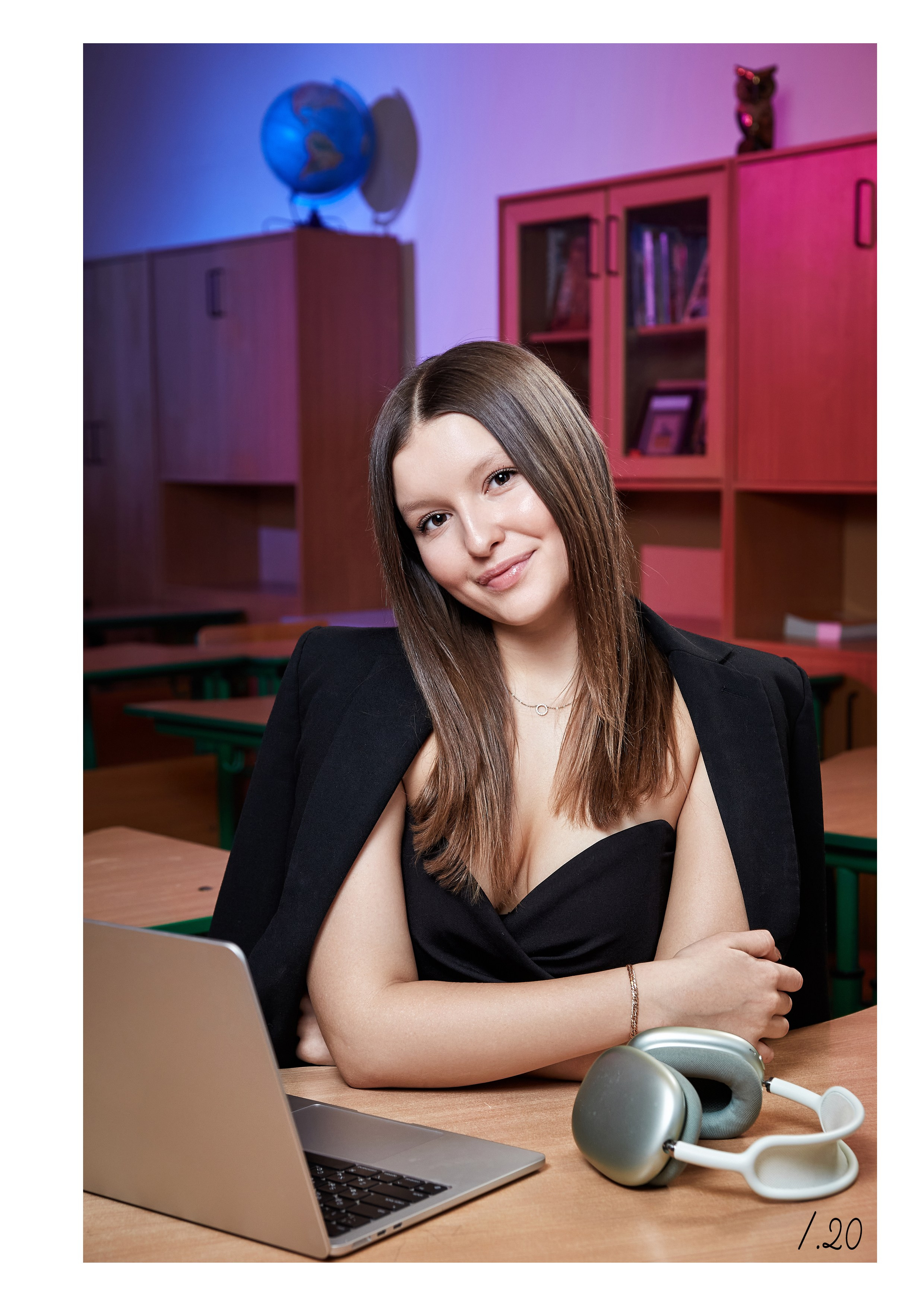 Выпускной альбом «Одиннадцатый» для старших классов — «Миллион Портретов»