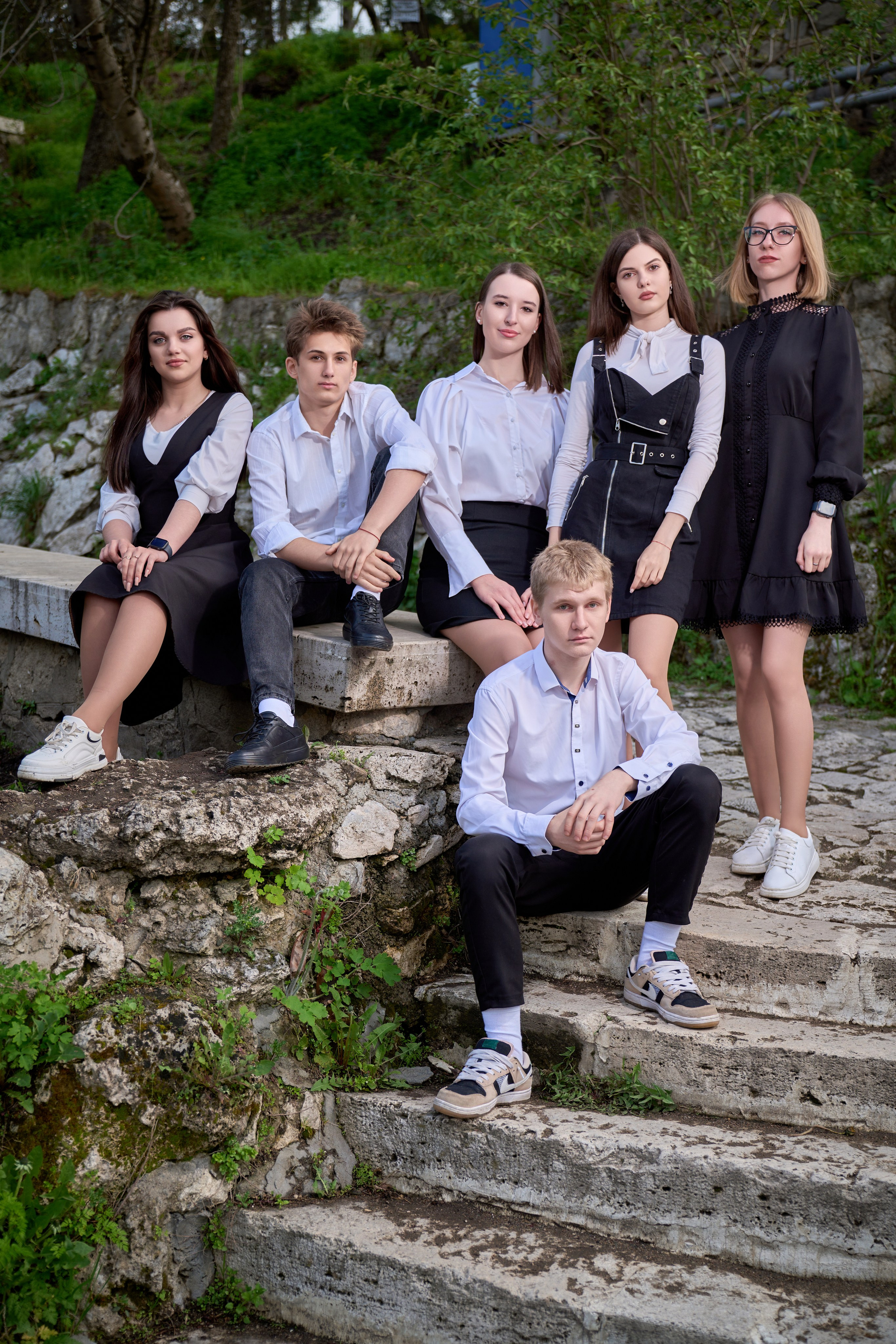 Выпускные альбомы и съемка на улице, плюсы и минусы