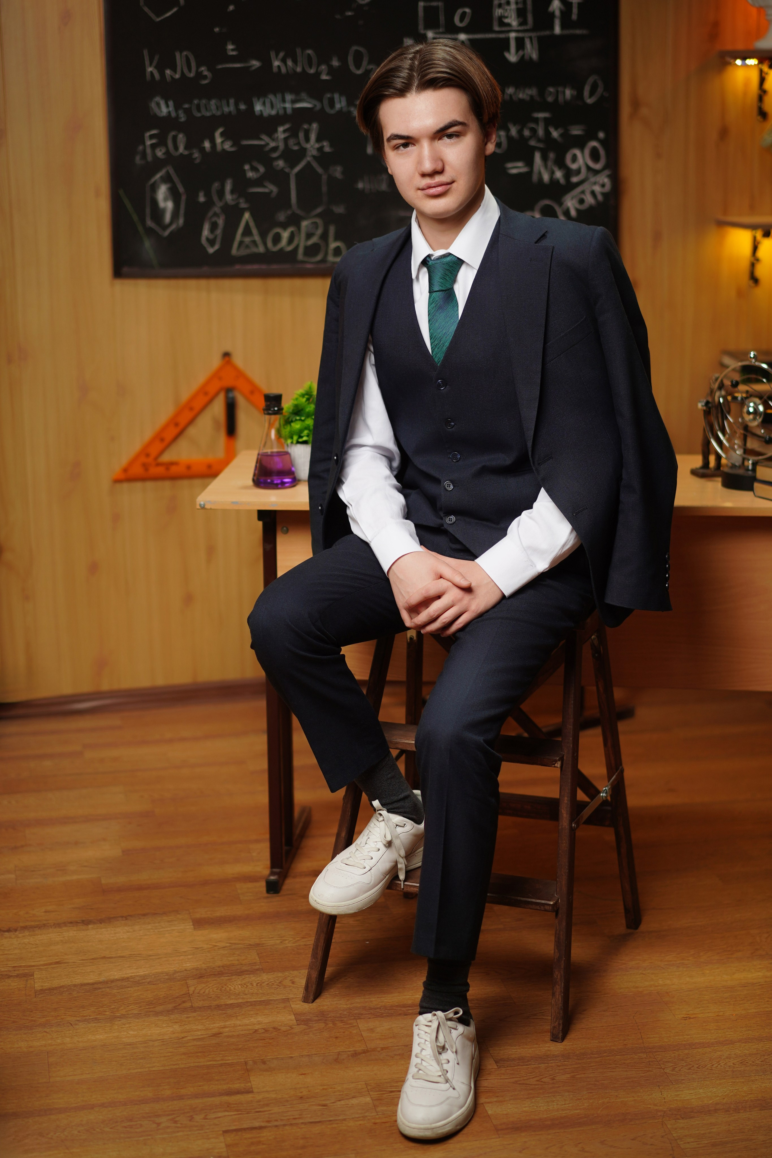 Стиль портрета в студии. GOTRA — выпускные альбомы в Тюмени