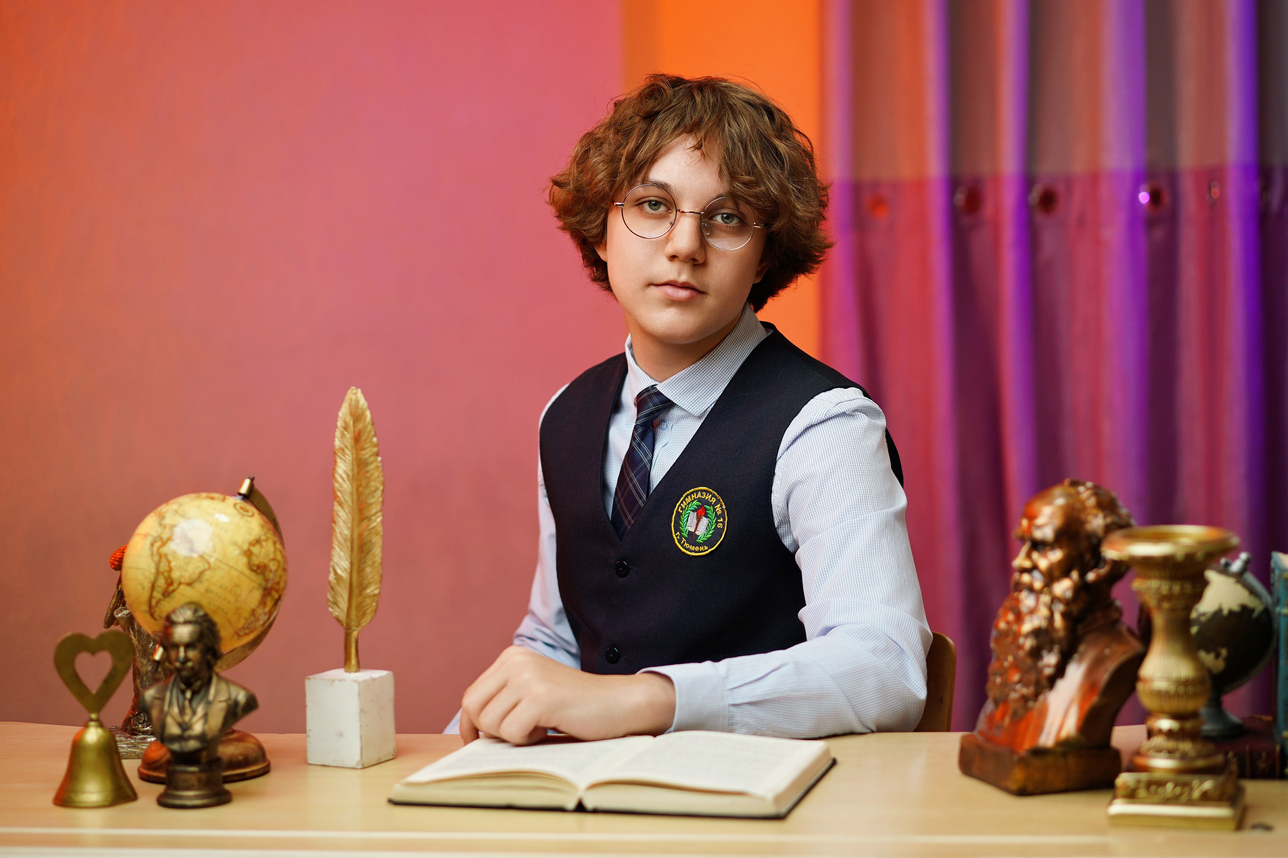 Виньетка + портреты. GOTRA — выпускные альбомы в Тюмени