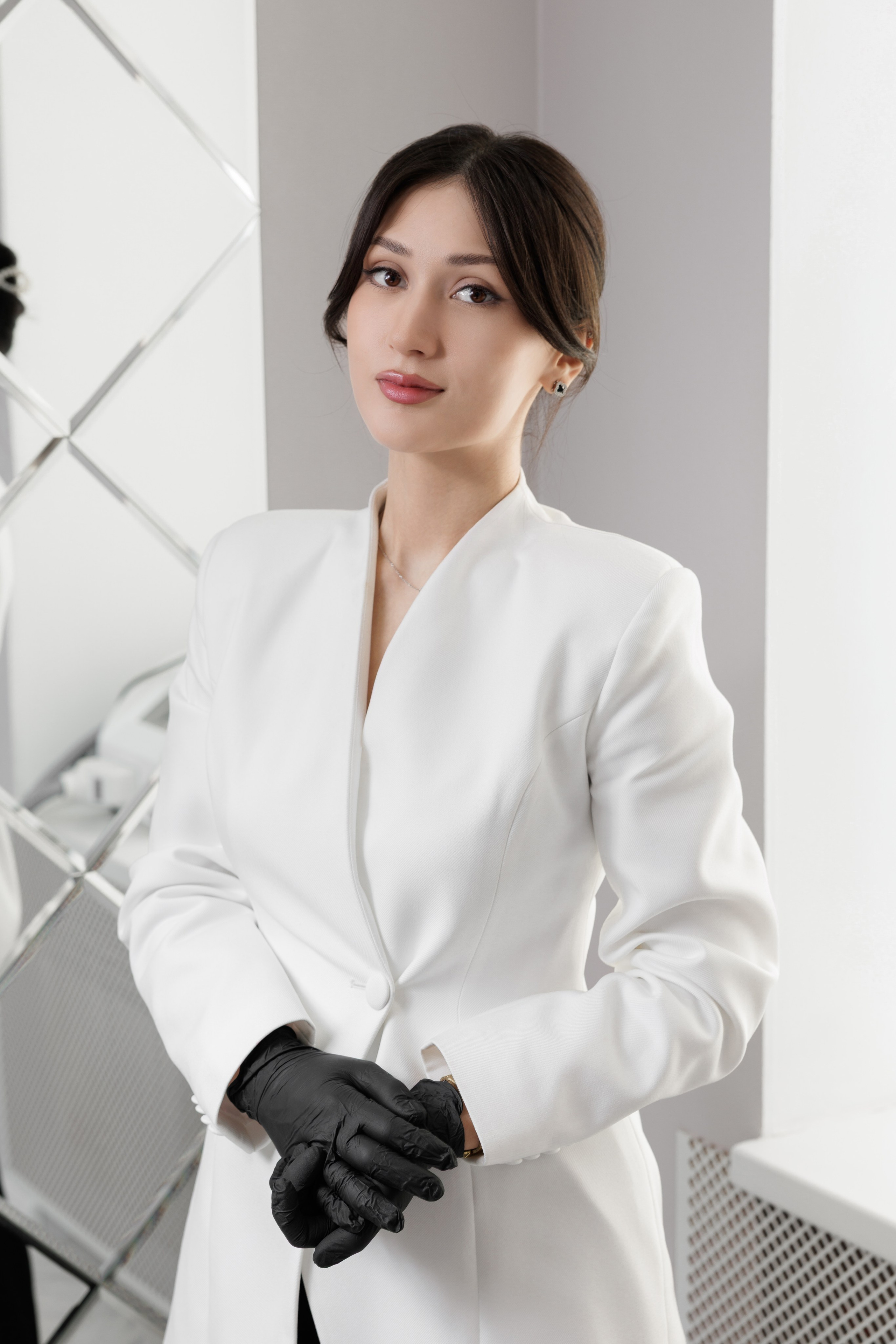 — Клиники, индустрия карсоты. Брук Артём