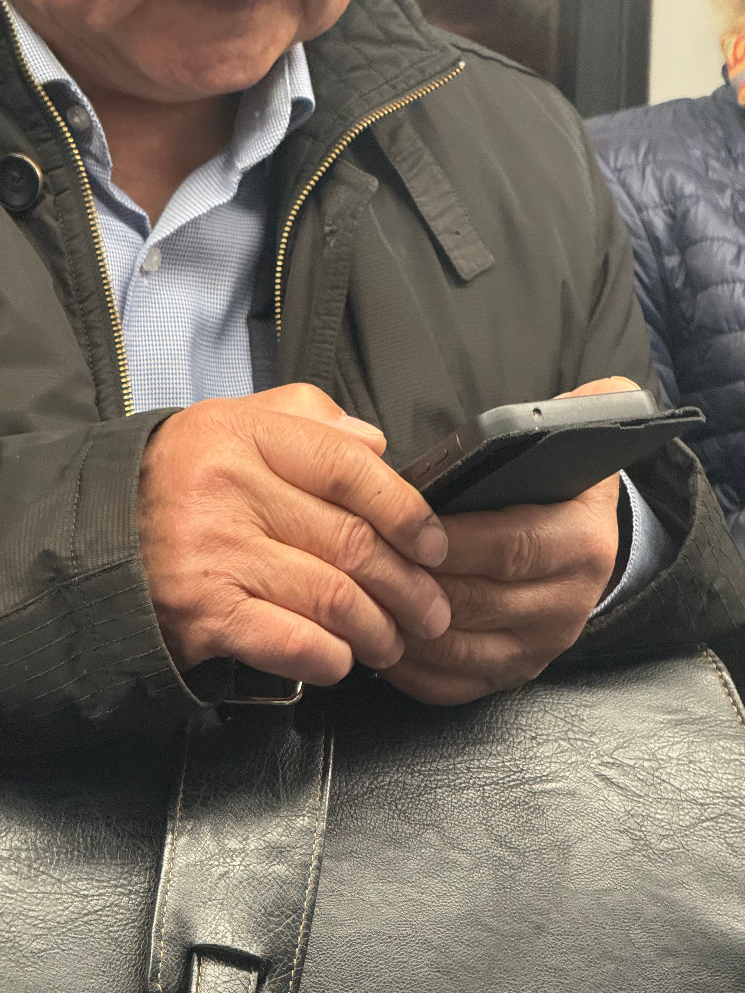 #руки_незнакомцев. Главная