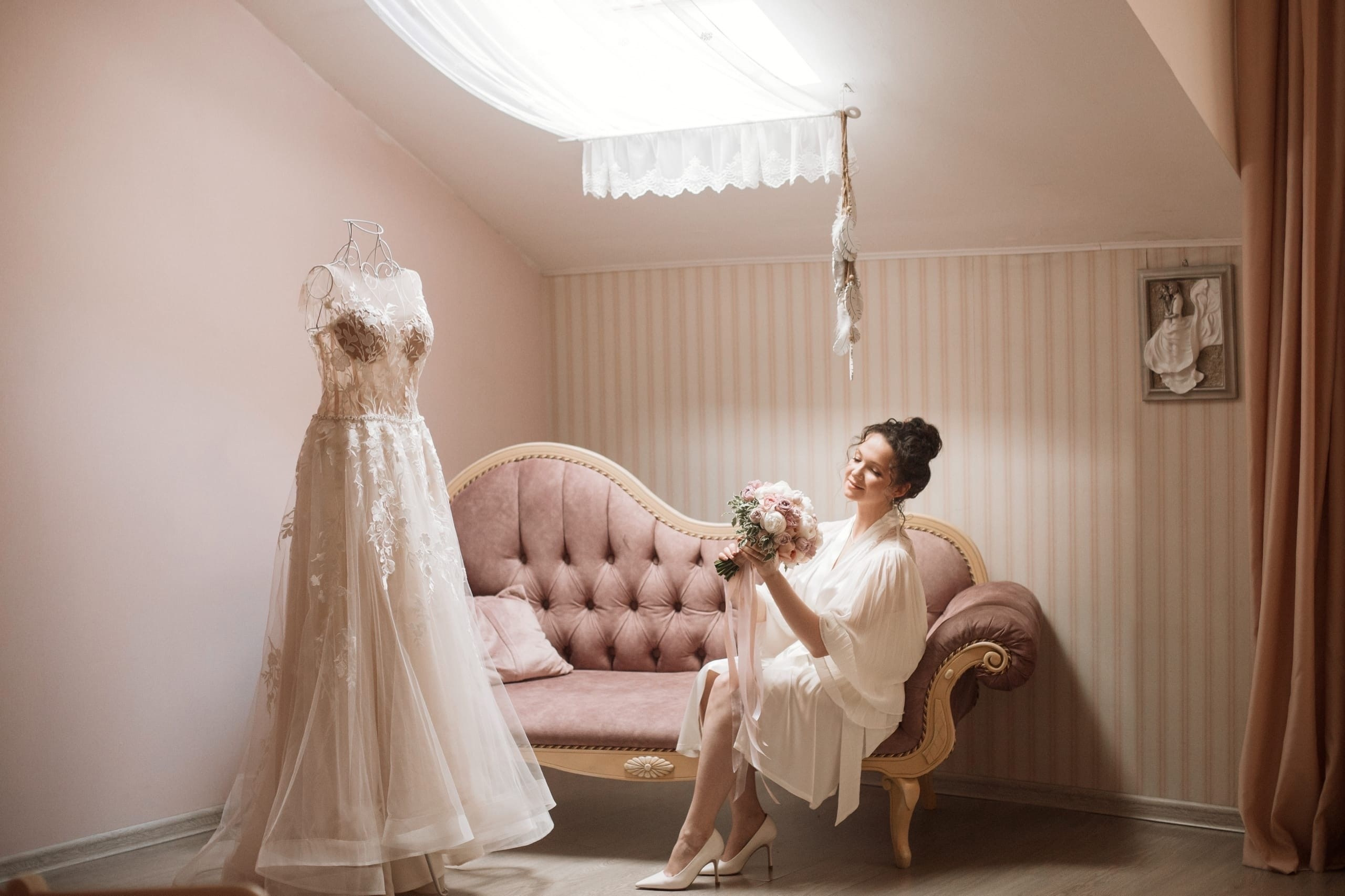 Лесной берег, Белоснежная веранда