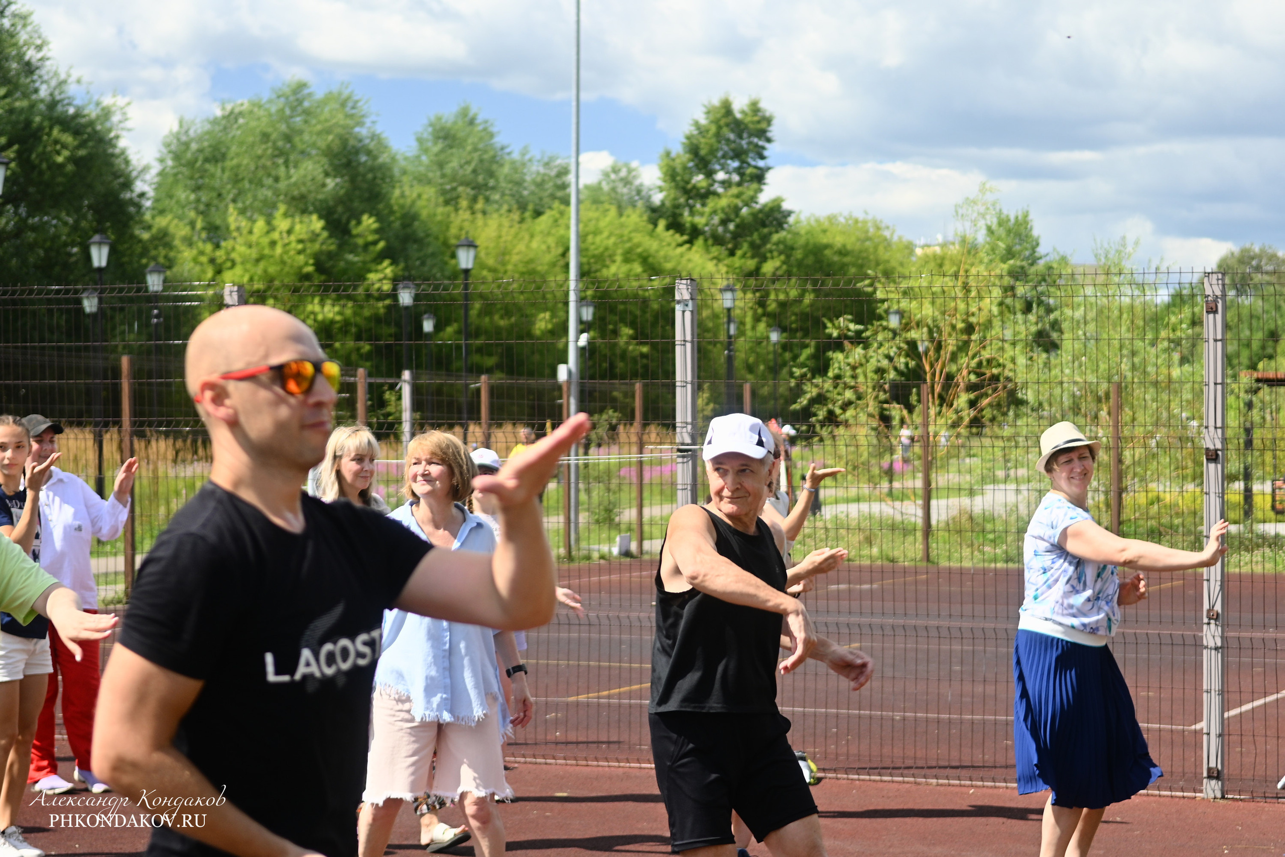 Съемка дня города в Иваново. Фотограф в Иваново: Каталожная съемка одежды и постельного белья, Wildberries