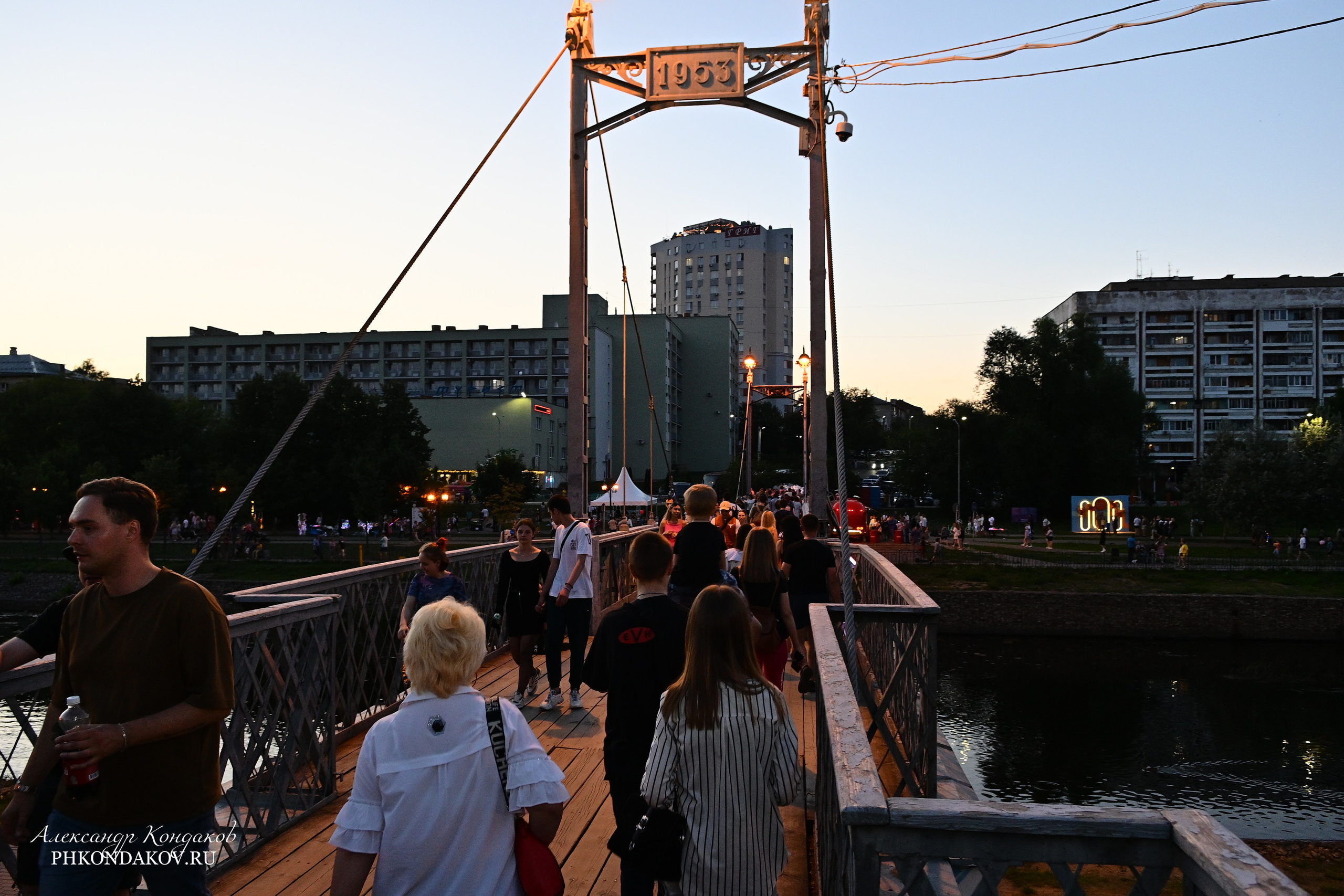 Съемка дня города в Иваново. Фотограф в Иваново: Каталожная съемка одежды и постельного белья, Wildberries