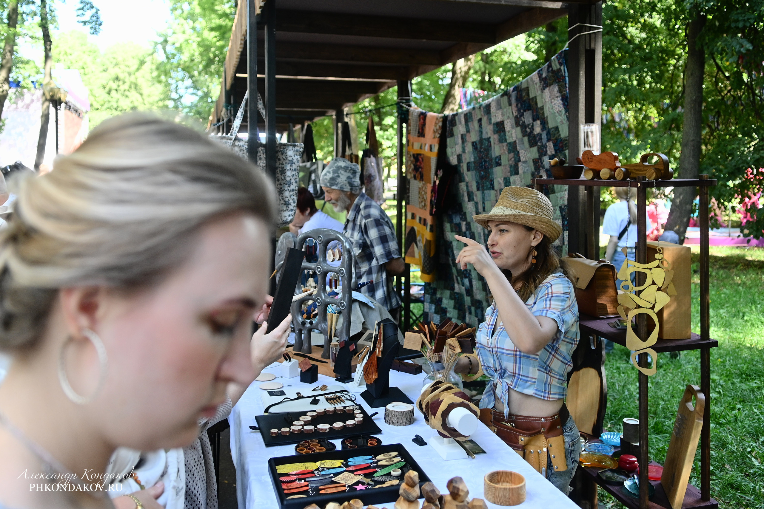 Съемка дня города в Иваново. Фотограф в Иваново: Каталожная съемка одежды и постельного белья, Wildberries