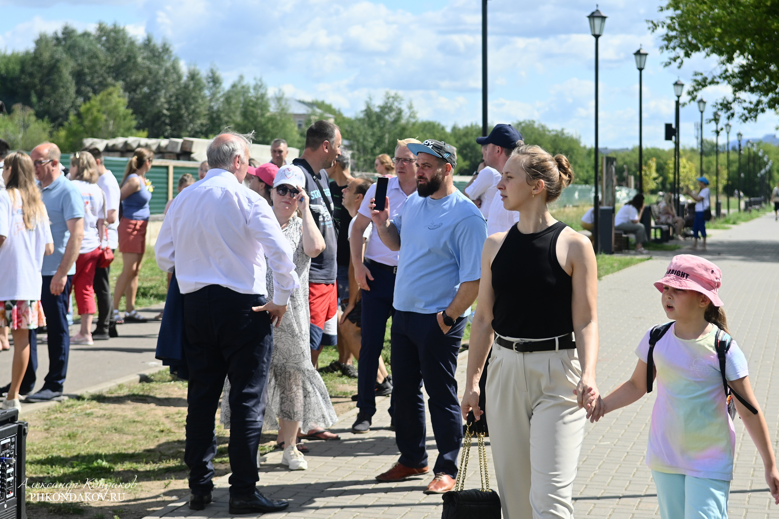 Съемка дня города в Иваново. Фотограф в Иваново: Каталожная съемка одежды и постельного белья, Wildberries