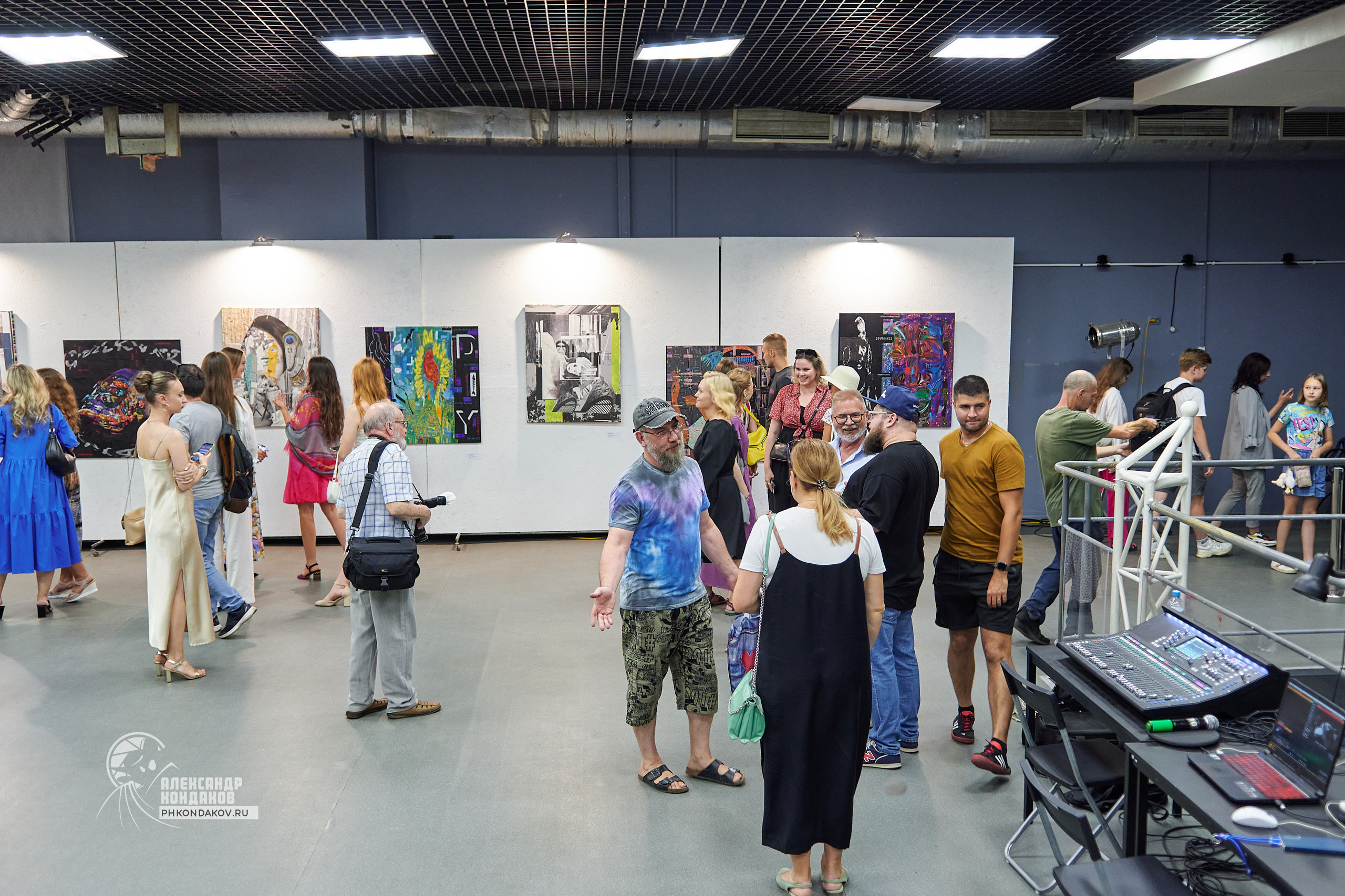 Выставка открытие иваново. Фотограф в Иваново: Каталожная съемка одежды и постельного белья, Wildberries