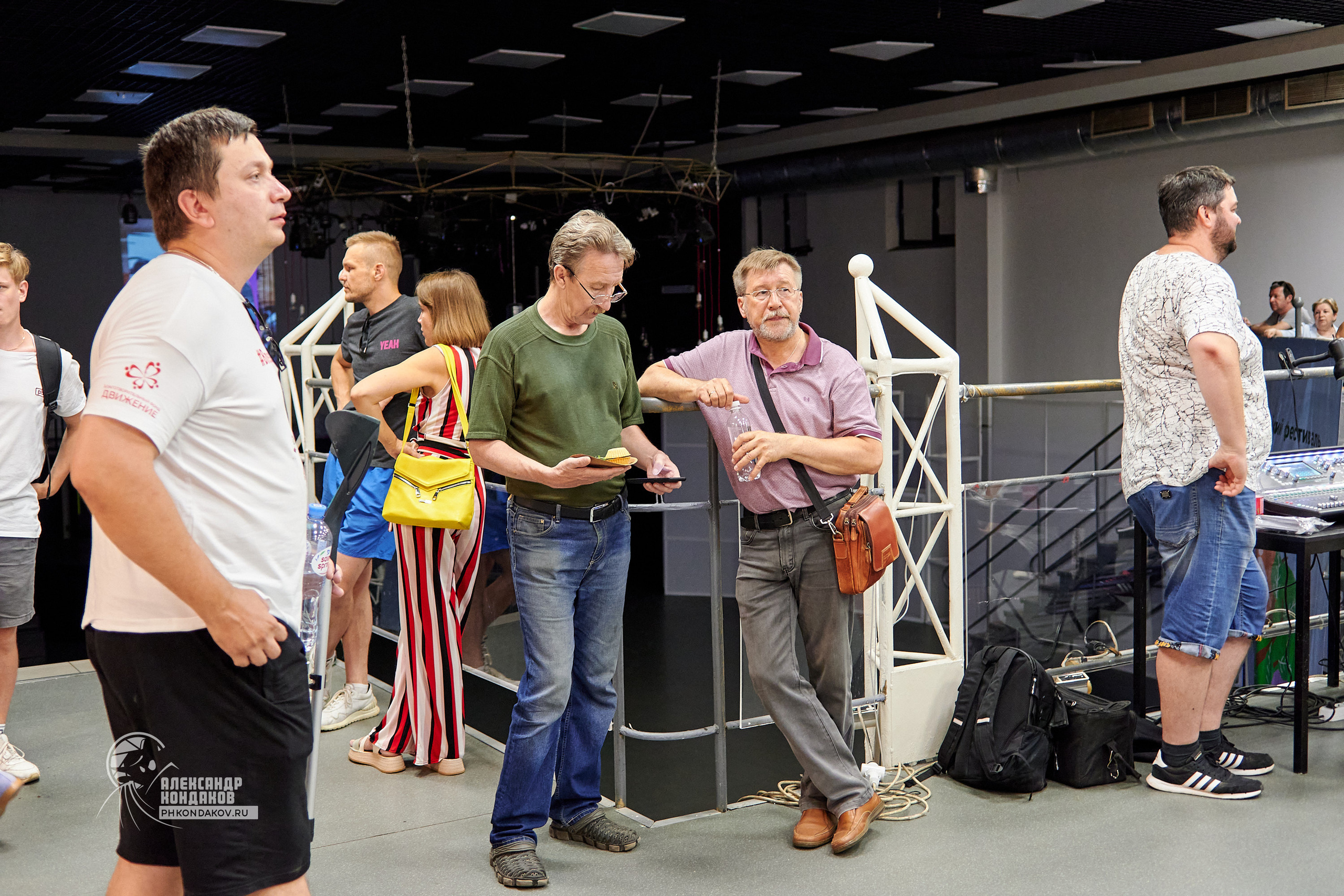 Выставка открытие иваново. Фотограф в Иваново: Каталожная съемка одежды и постельного белья, Wildberries