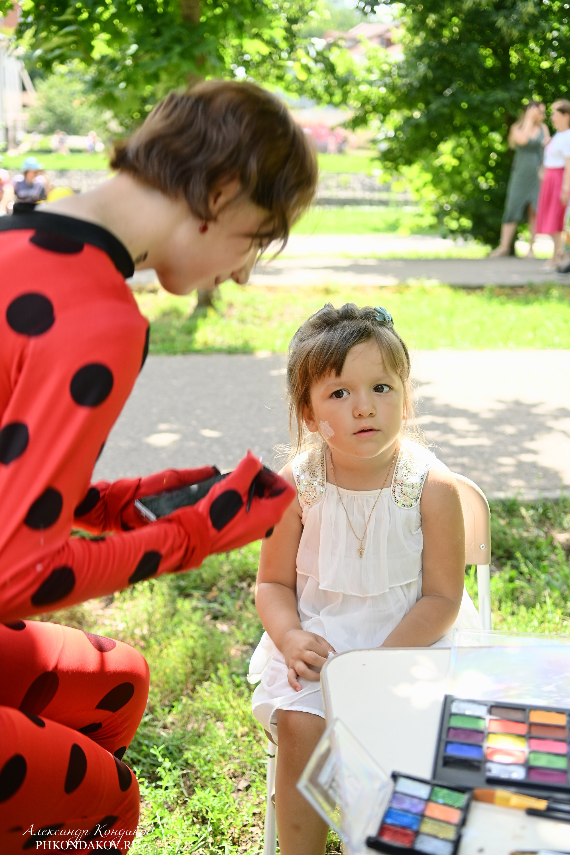 Съемка дня города в Иваново. Фотограф в Иваново: Каталожная съемка одежды и постельного белья, Wildberries