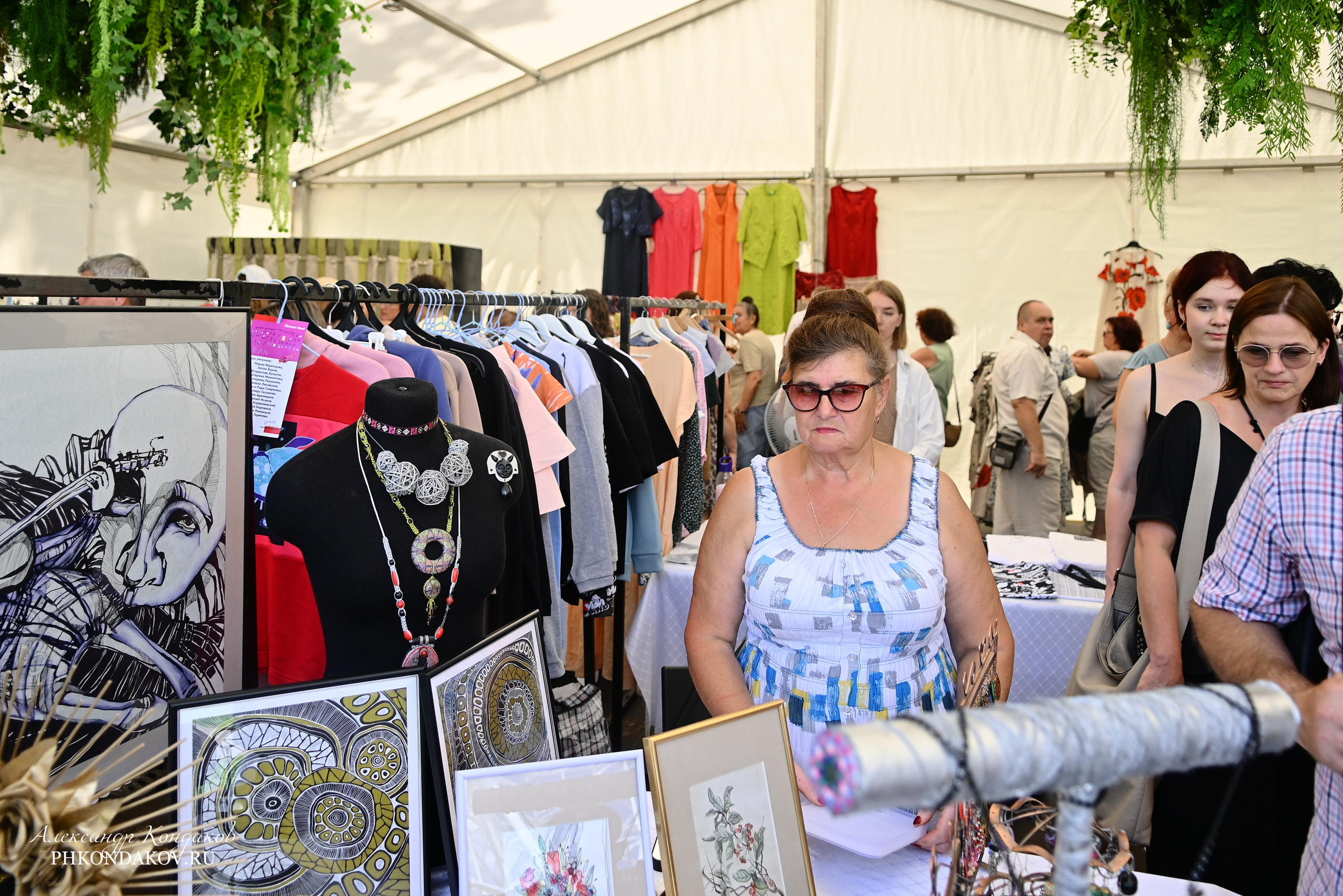 Съемка дня города в Иваново. Фотограф в Иваново: Каталожная съемка одежды и постельного белья, Wildberries