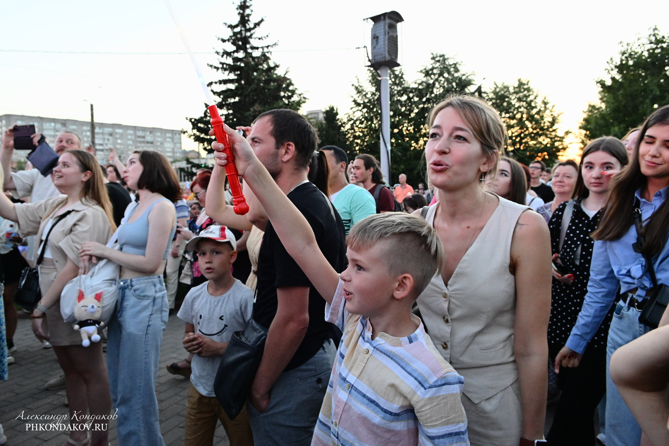 Съемка дня города в Иваново. Фотограф в Иваново: Каталожная съемка одежды и постельного белья, Wildberries