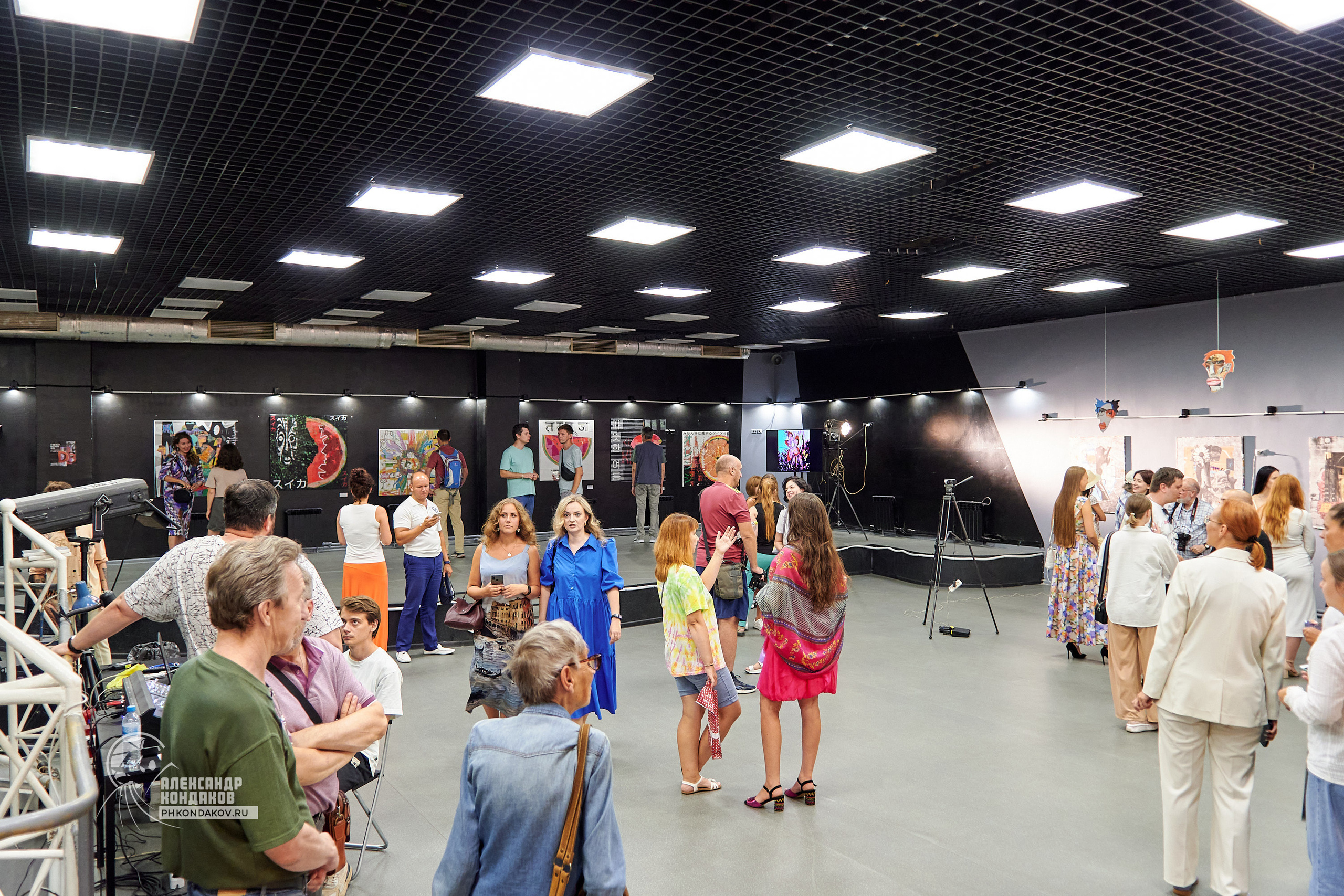 Выставка открытие иваново. Фотограф в Иваново: Каталожная съемка одежды и постельного белья, Wildberries