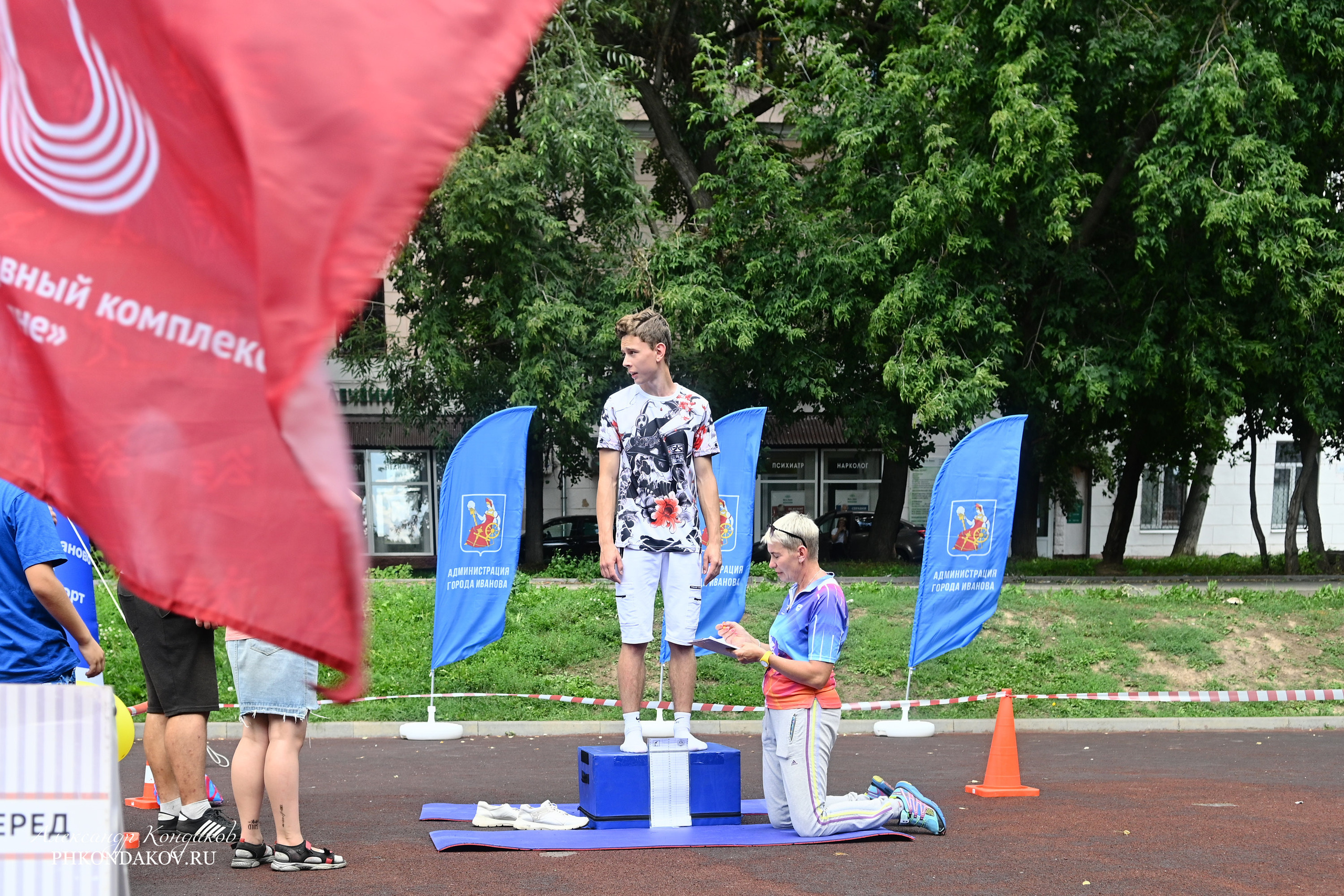 Съемка дня города в Иваново. Фотограф в Иваново: Каталожная съемка одежды и постельного белья, Wildberries