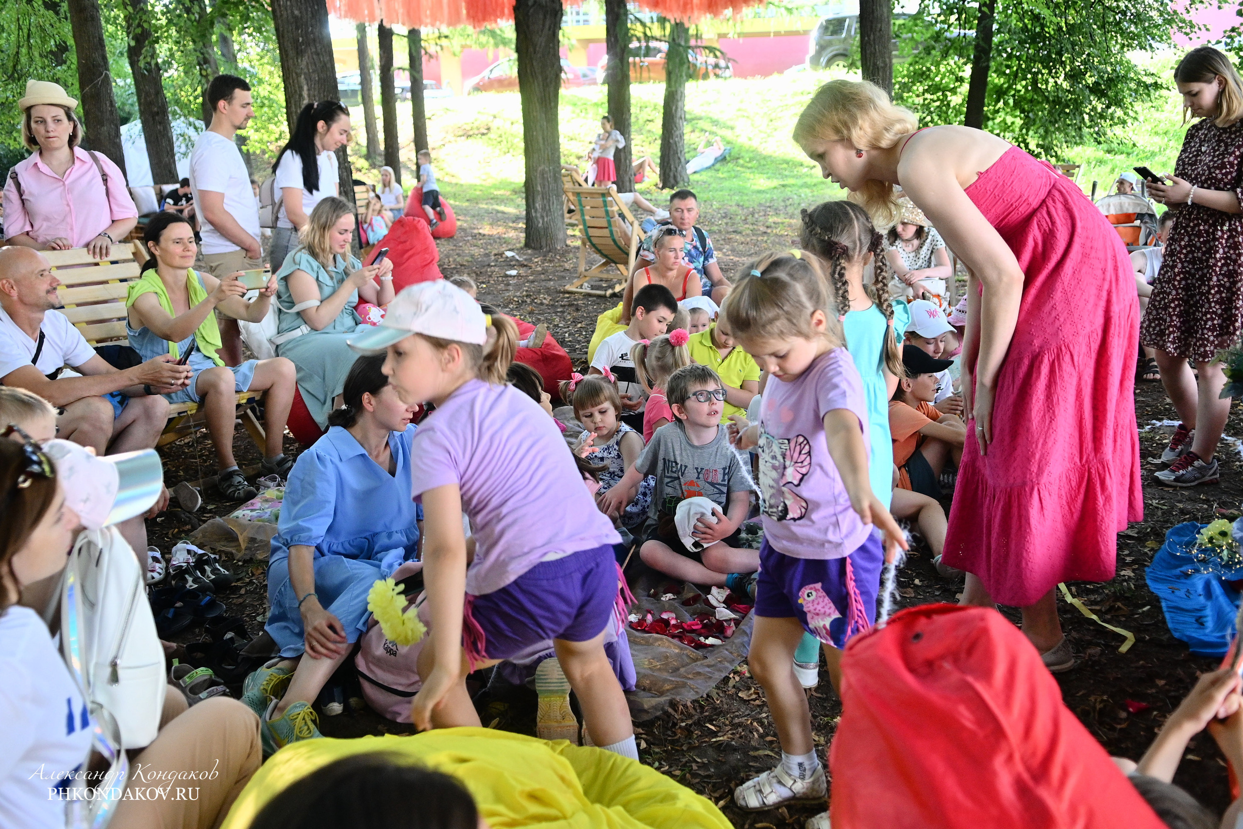 Съемка дня города в Иваново. Фотограф в Иваново: Каталожная съемка одежды и постельного белья, Wildberries