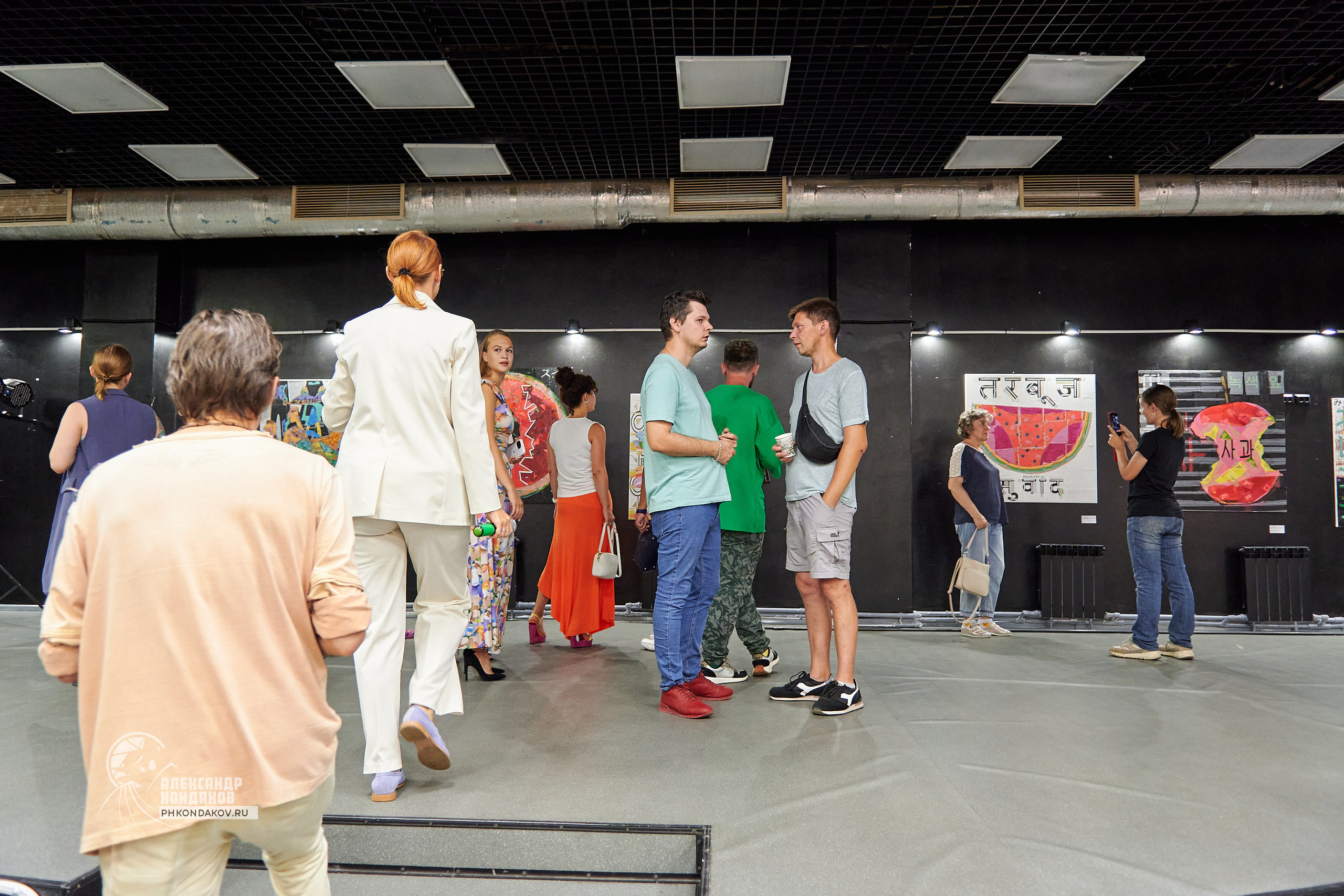 Выставка открытие иваново. Фотограф в Иваново: Каталожная съемка одежды и постельного белья, Wildberries