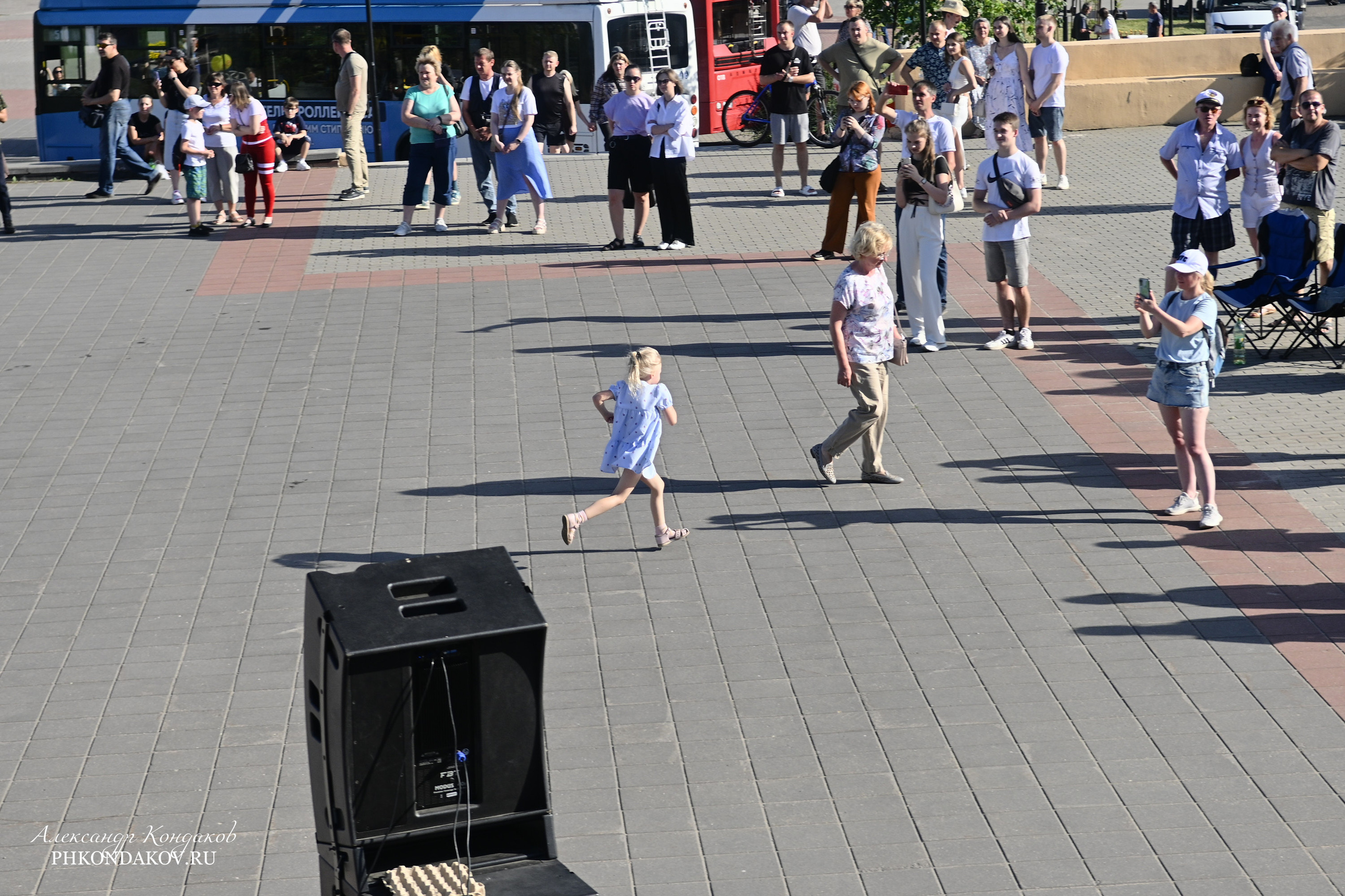 Съемка дня города в Иваново. Фотограф в Иваново: Каталожная съемка одежды и постельного белья, Wildberries