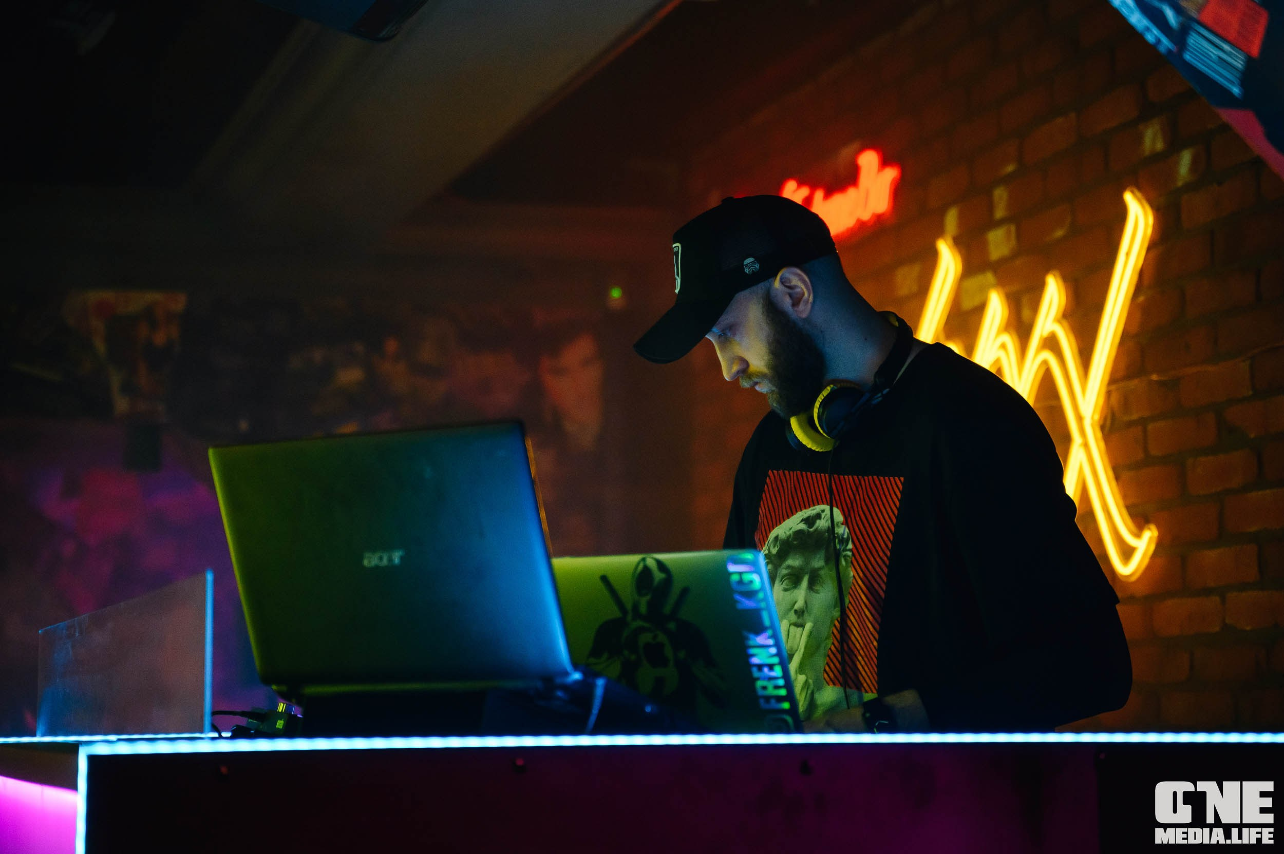 Фотоотчет из экстрим бара XxxX. One Media Life: фоторепортажи, фотоотчеты с мероприятий и заведений