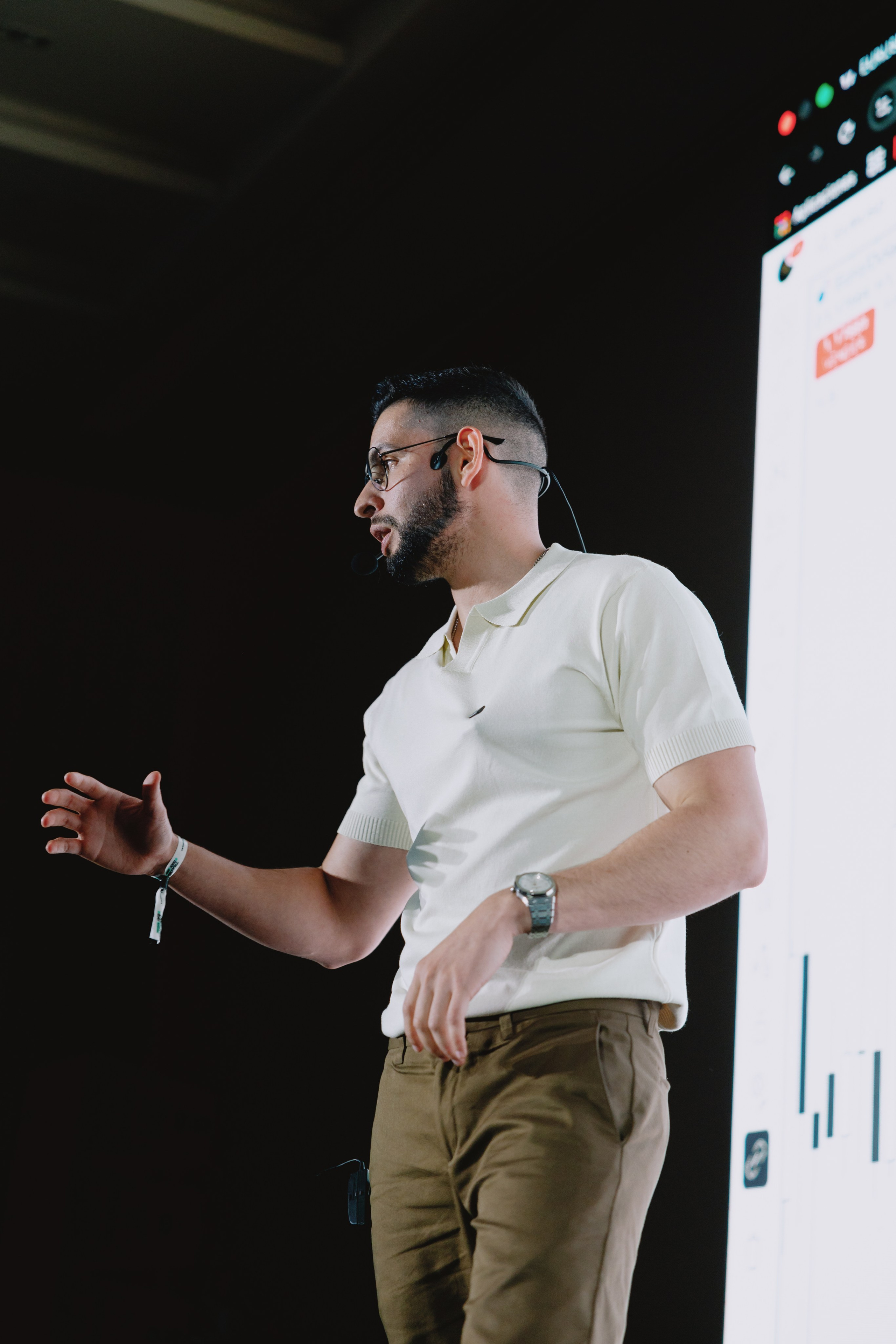 TRADERS DAY By NeomAAA Medellin. NeomAAA Funds Gallery