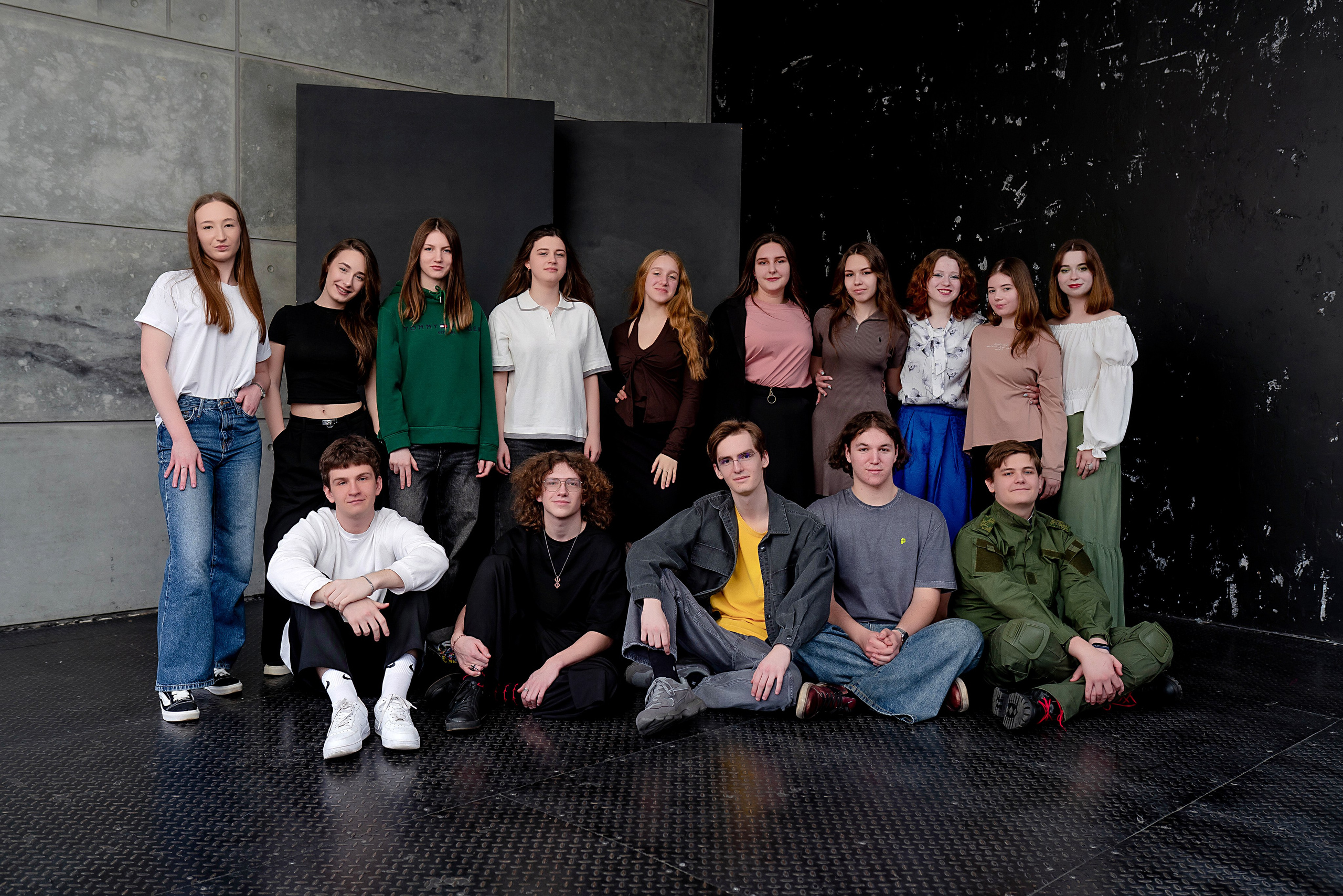 Выпускные (школьные) альбомы (книги) в Ростове-на-Дону. Современные Выпускные Альбомы в Ростове-на-Дону