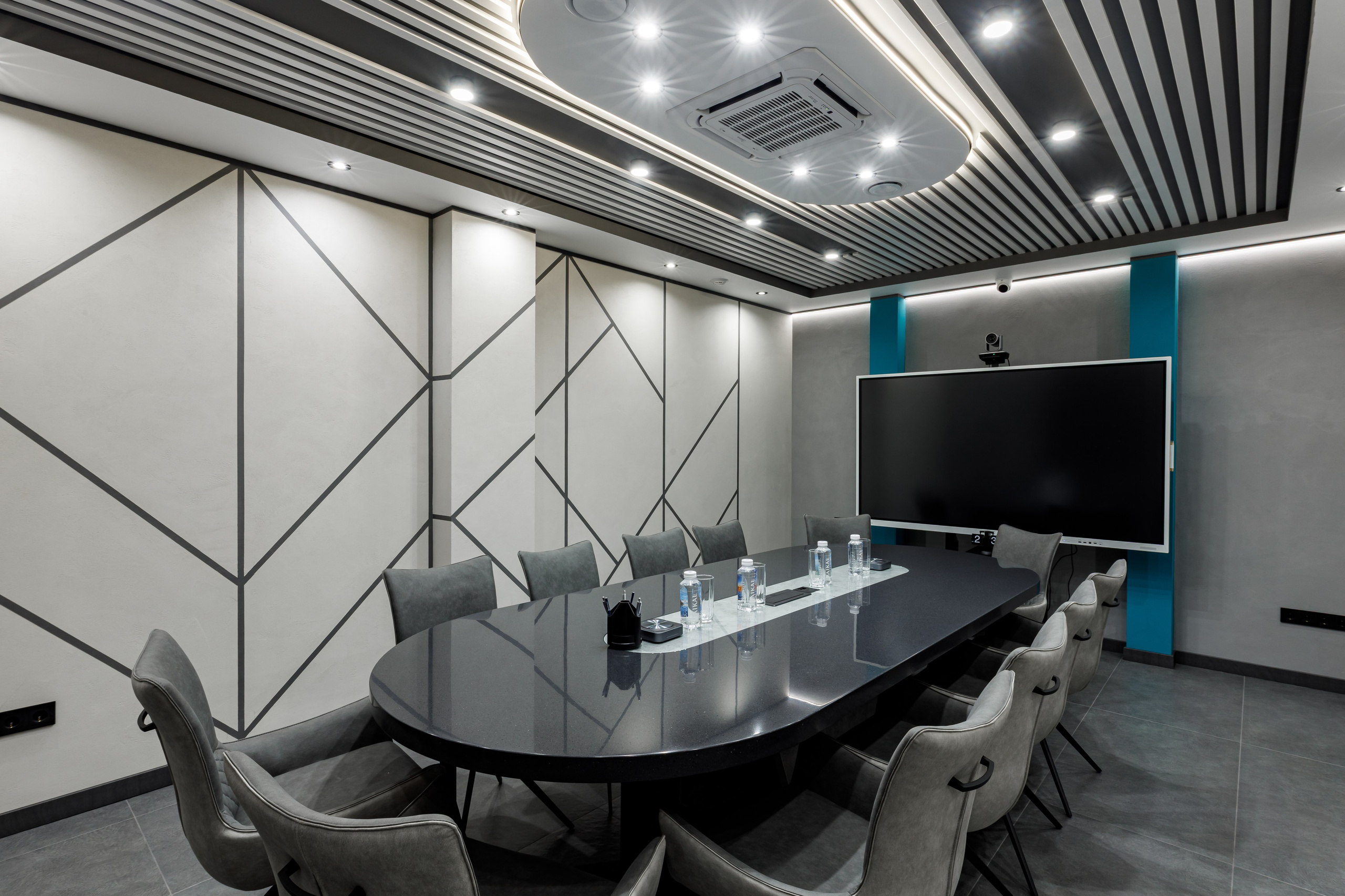 Съемка офиса и сотрудников для сайта компании. Интерьерный, предметный и контент фотограф в Иркутске Наталья Карпова