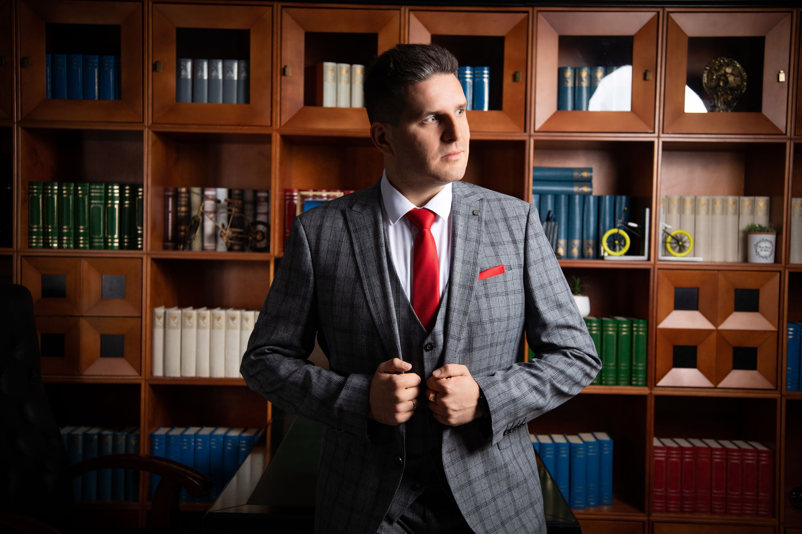 Портретная бизнес фотосессия в Краснодаре | Фотостудия FOTOGEN - Деловая фотосессия с партнерами.