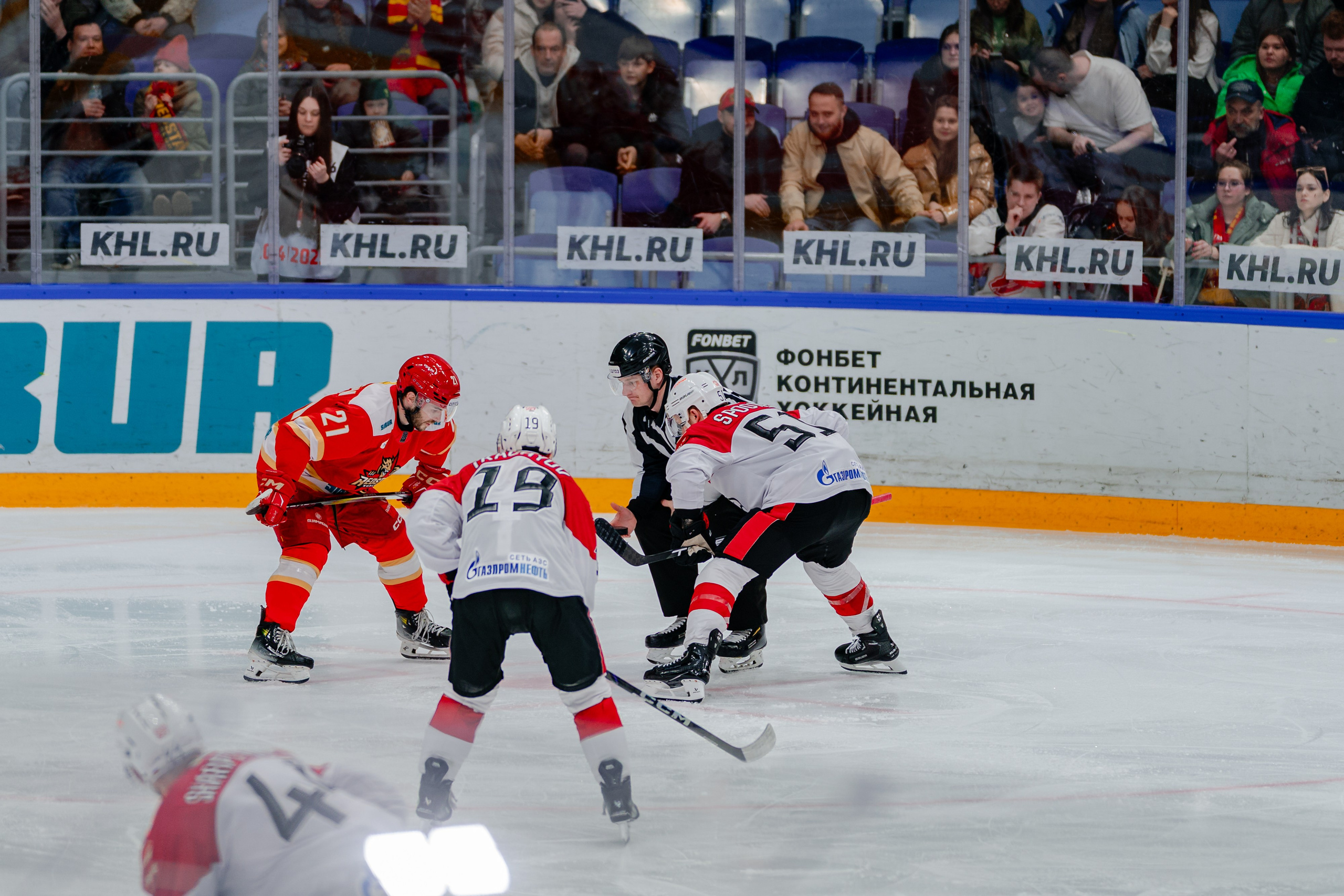 КХЛ КУНЬЛУНЬ РС — АВАНГАРД 22 МАРТА 2025. Репортажный фотограф в Москве Измалков Артем