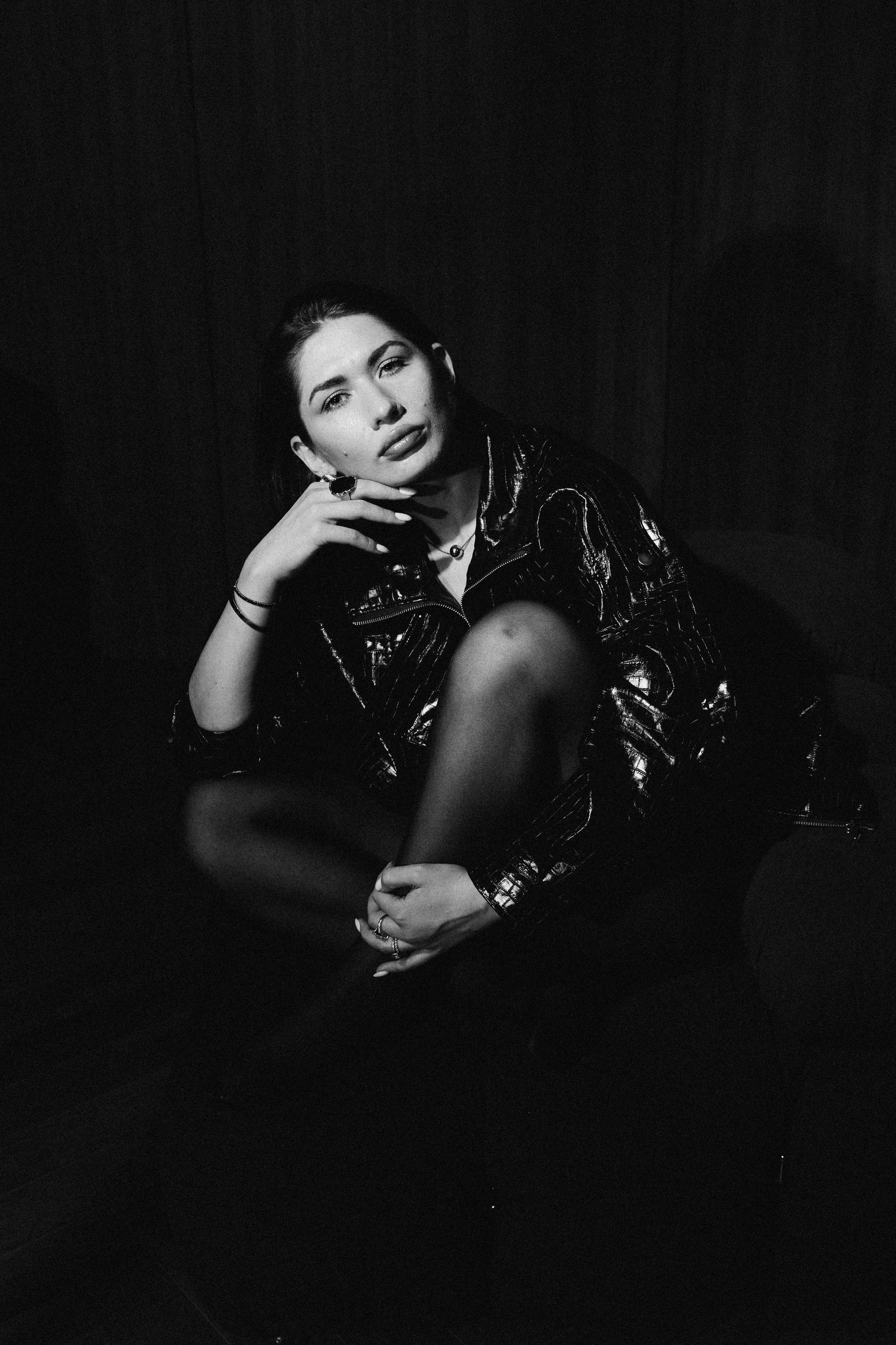 Фотосессия Кати в куртке и колготках. Фотограф-стилист в Москве Юлия Герман