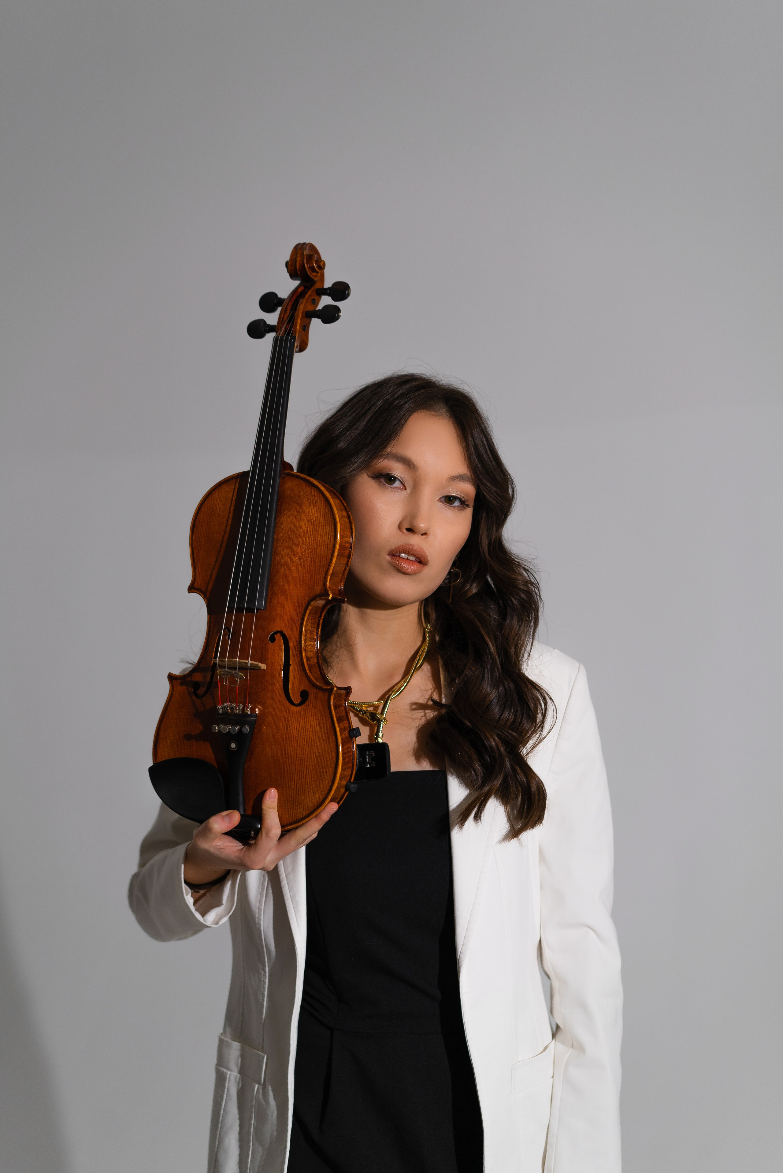 профессиональная фотосессия в Белграде, профессиональная фотосессия в Нови Саде, Нови сад, professional photoshoot Belgrade, Beograd, professional photoshoot Novi Sad, Business portrait, musician portrait, портрет музыканта, скрипачка, скрипка, violin player