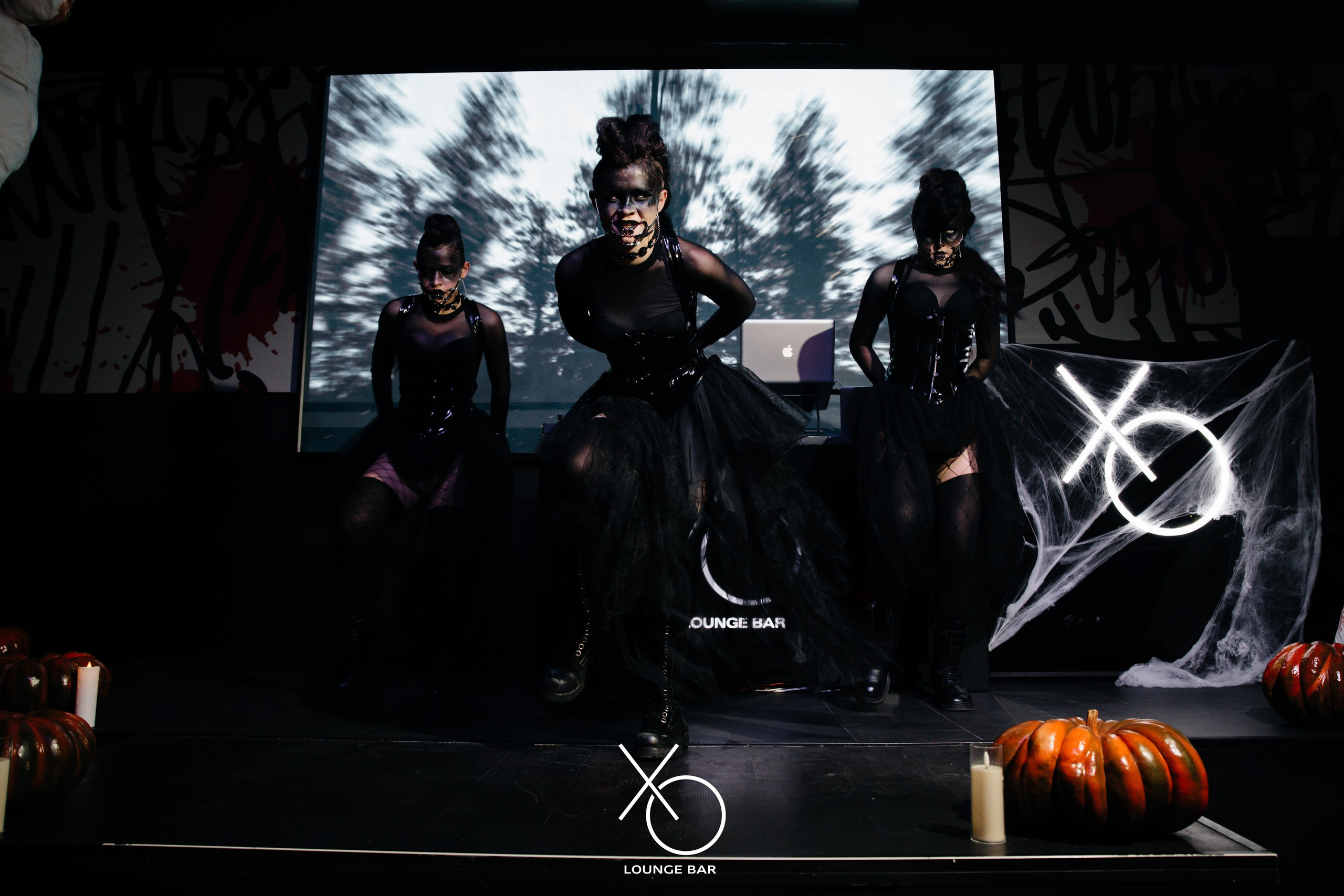 Halloween. Lounge Bar X.O