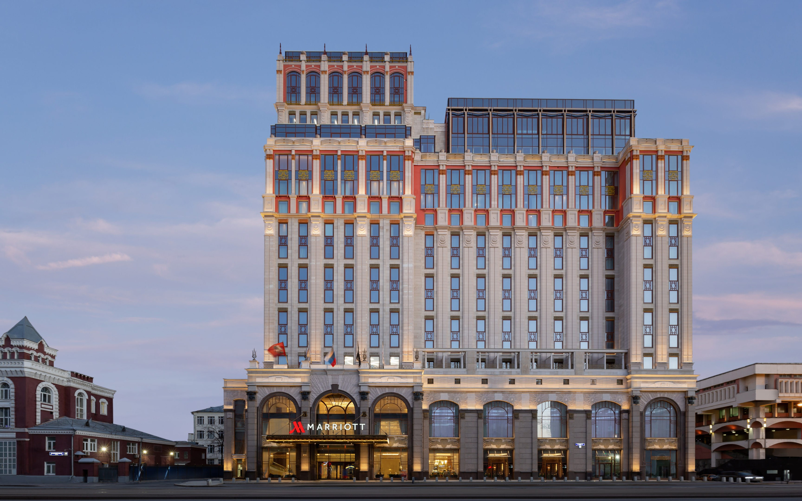 Marriott Imperial Plaza снаружи