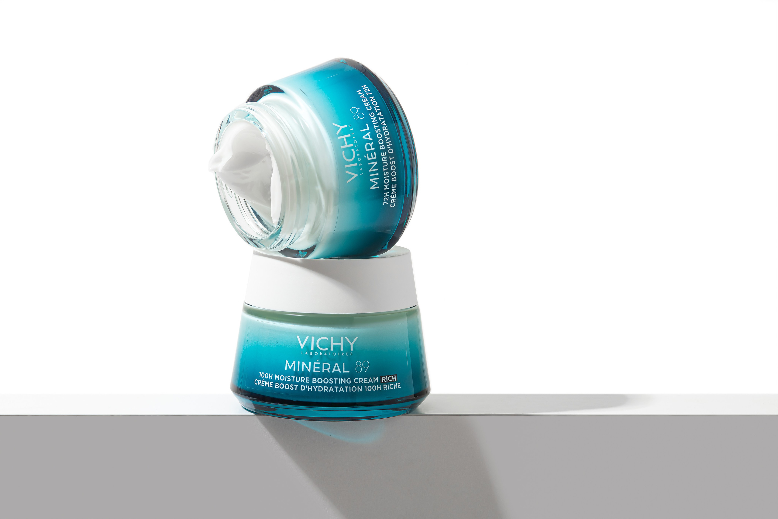 L`oreal. Партнерство по созданию контtнта для страниц брендов Vichy и La roche-posay. Предметный фотограф. Москва. Продюсирование съемок, Set-design & пост-продакшн, E-commerce контент