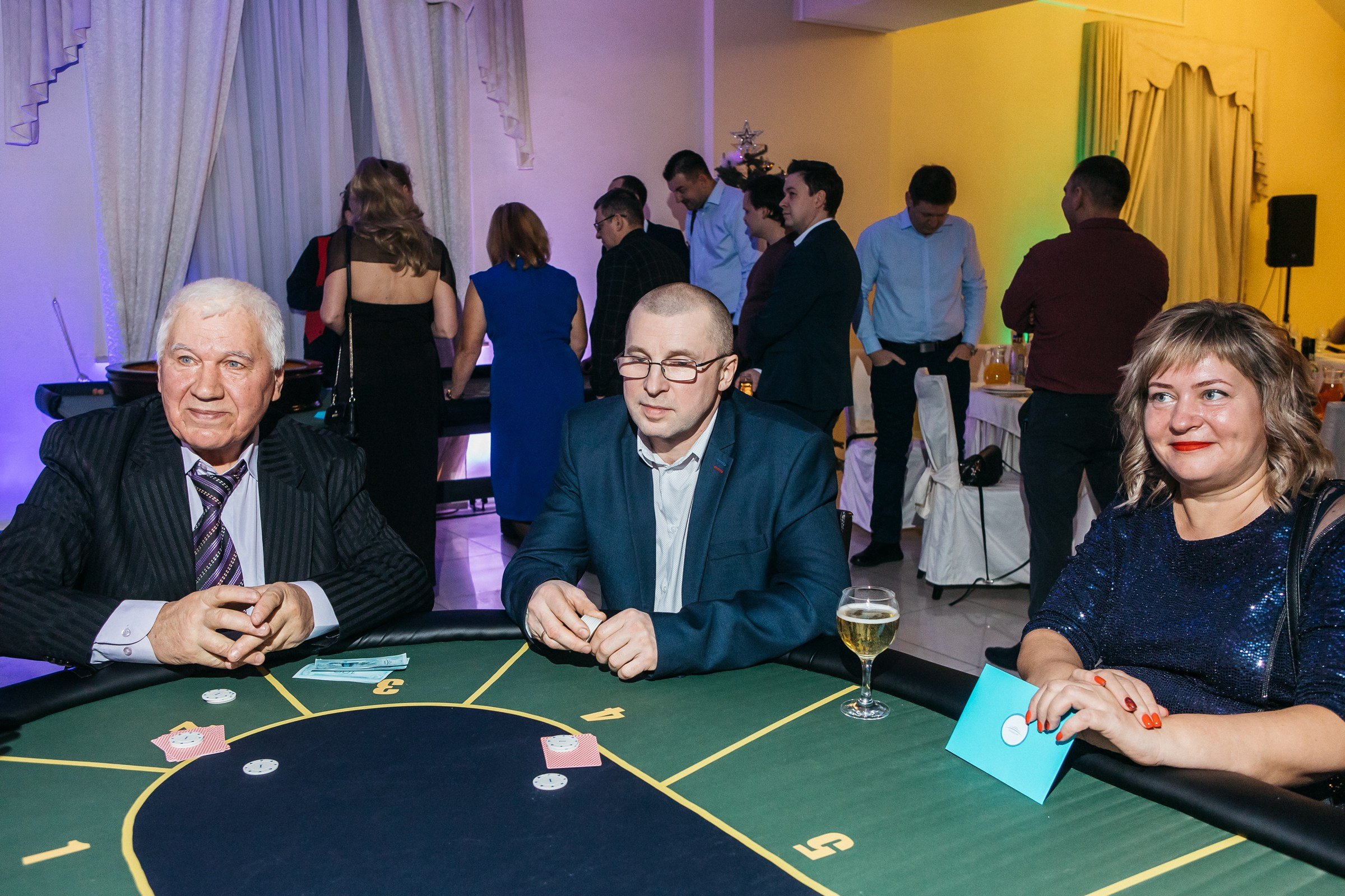 Хороший репортажный фотограф на корпоратив в Питере