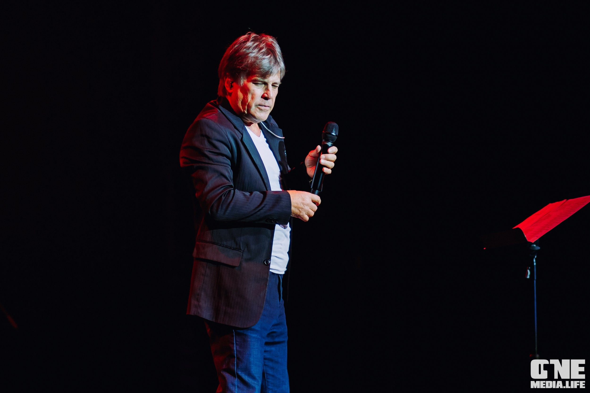 Фоторепортаж из театра эстрады Янтарь-холл. One Media Life: фоторепортажи, фотоотчеты с мероприятий и заведений