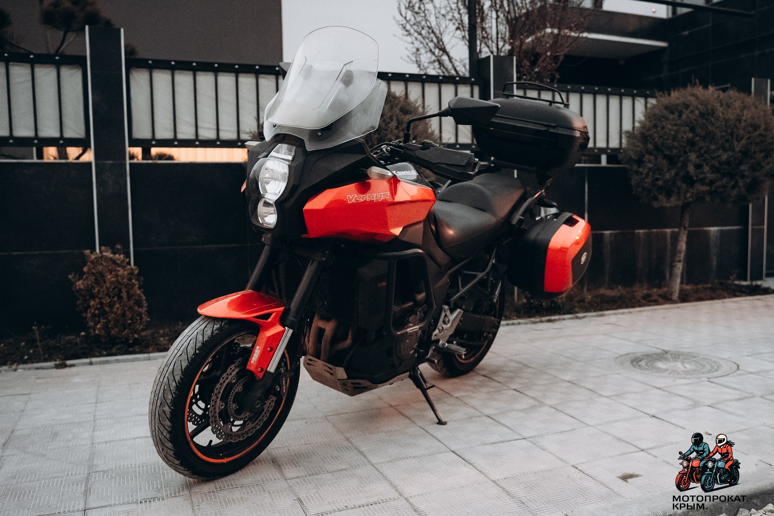 KAWASAKI KLZ1000A (Versys 1000). Мотопрокат Крым, Симферополь — Исследуй самые живописные дороги полуострова на отличном мотоцикле!