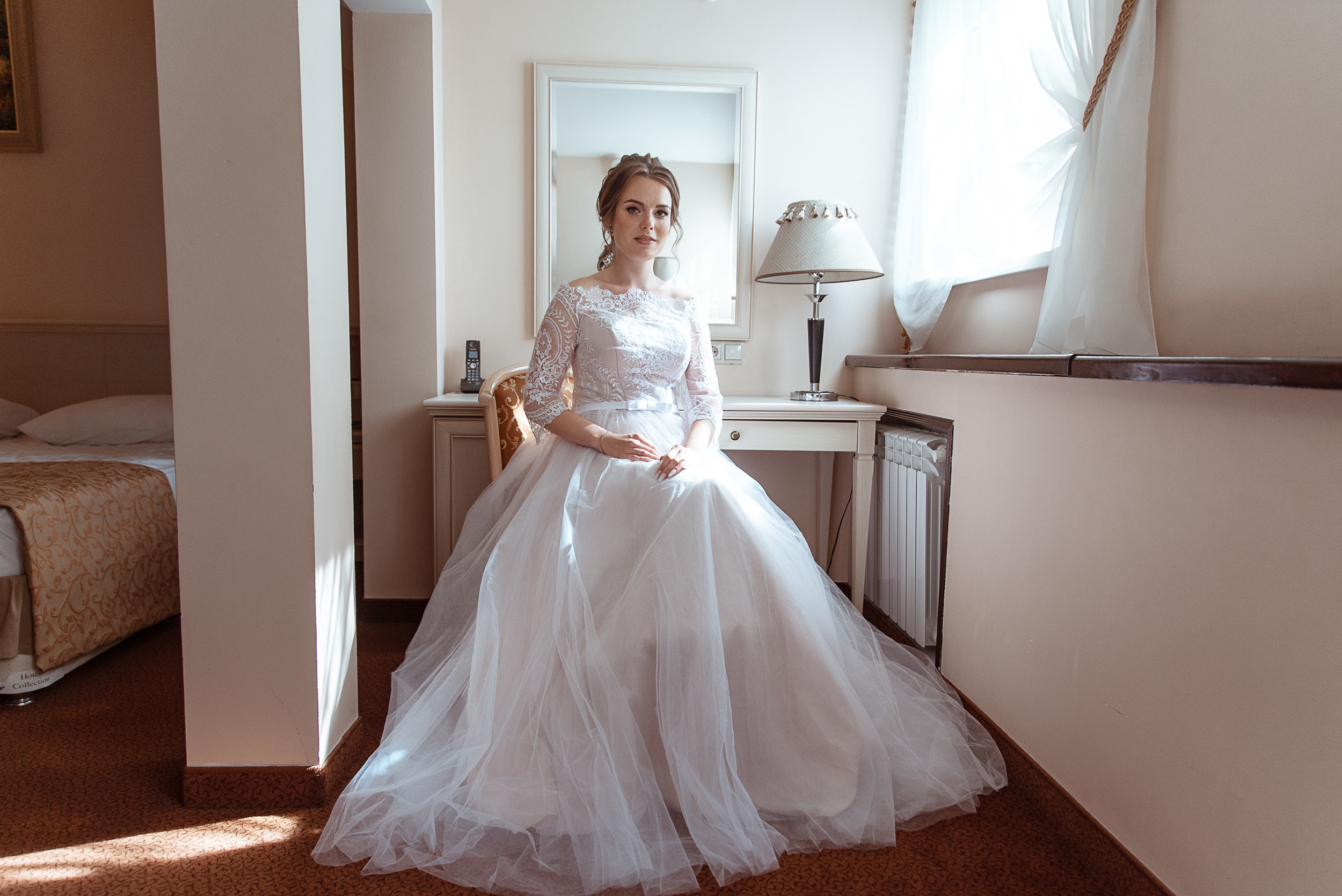 Утро невесты в отеле «Клевер» в Клину. Свадебный фотограф, видеограф в Клину, Москве, Зеленограде, Калабушкин