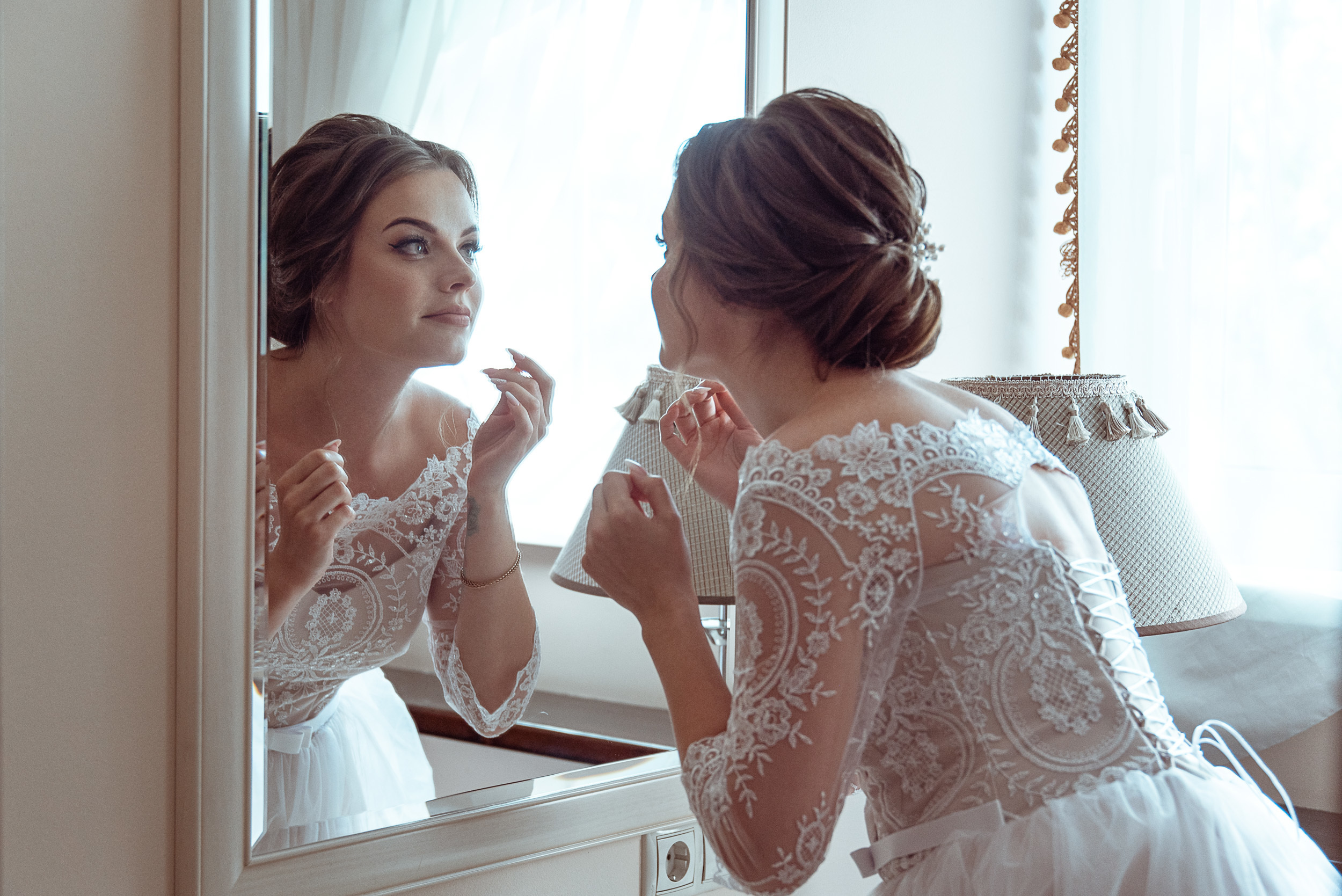 Утро невесты в отеле «Клевер» в Клину. Свадебный фотограф, видеограф в Клину, Москве, Зеленограде, Калабушкин