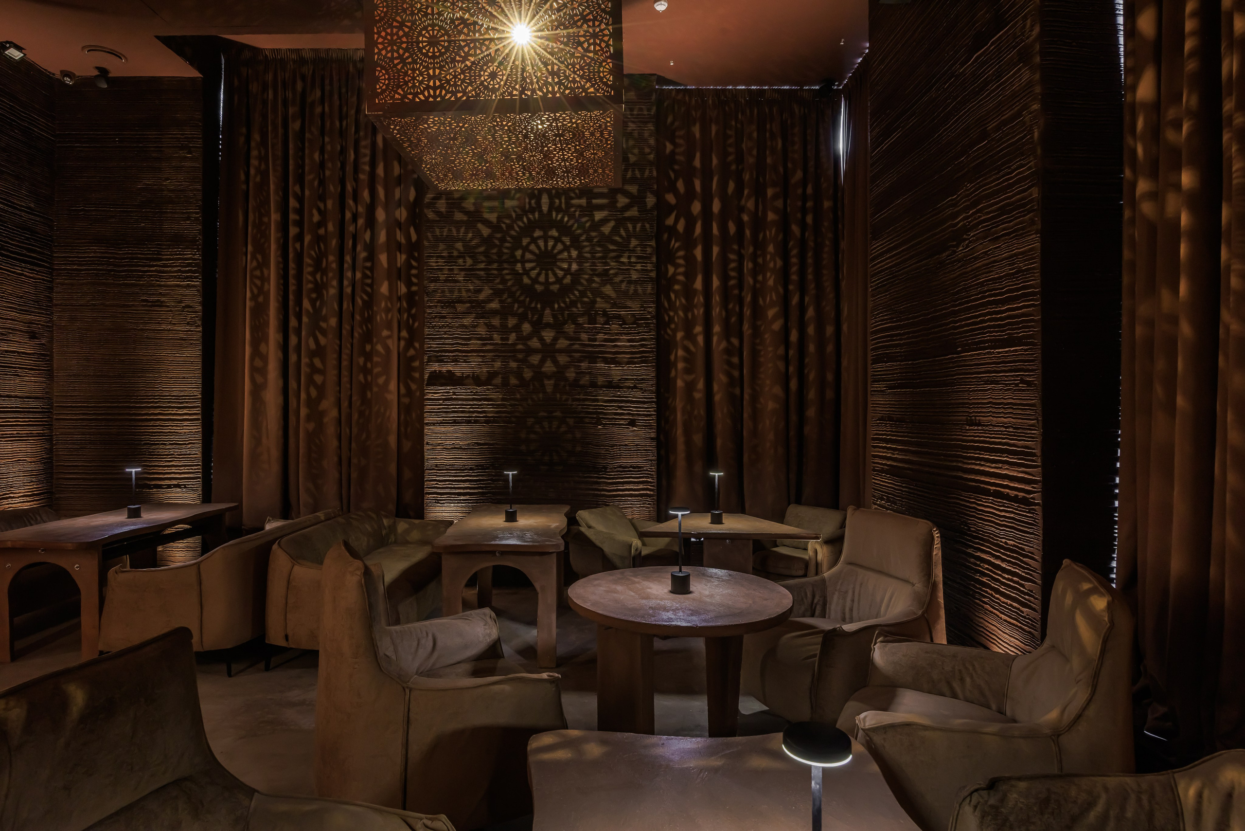 Интерьерная фотосъёмка кафе, ресторанов и баров в Москве. Интерьерный фотограф Дмитрий Медведев. Фуд-фотограф в Москве Дмитрий Медведев. Фуд-фото и контент для ресторанов, кафе и баров