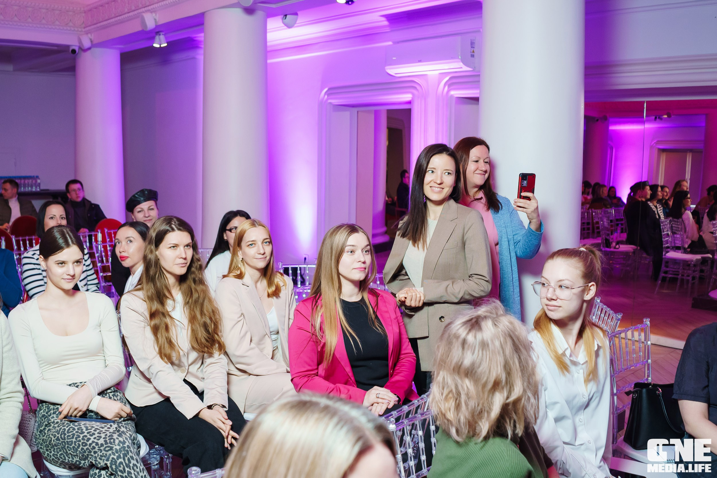 Форум Мой Бизнес — ДЕВИЧНИК. One Media Life: фоторепортажи, фотоотчеты с мероприятий и заведений