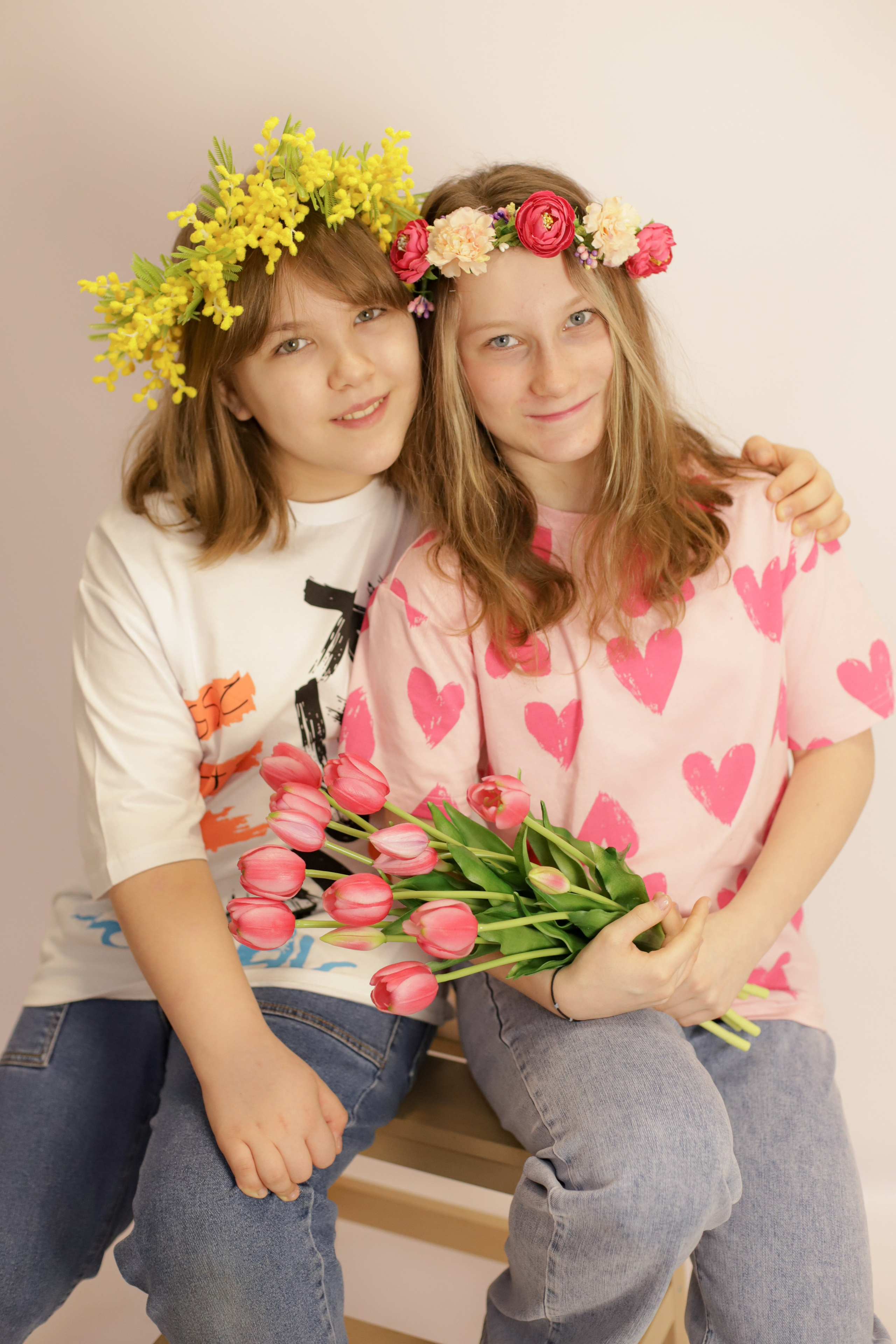 Подружки с цветами. Весна. Диана Николаева — фотограф город Балашиха