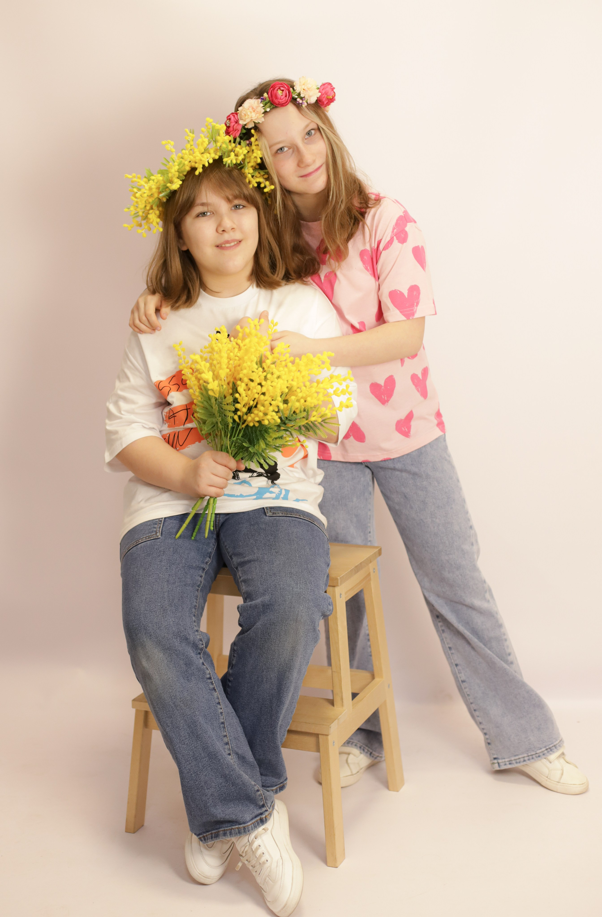 Подружки с цветами. Весна. Диана Николаева — фотограф город Балашиха