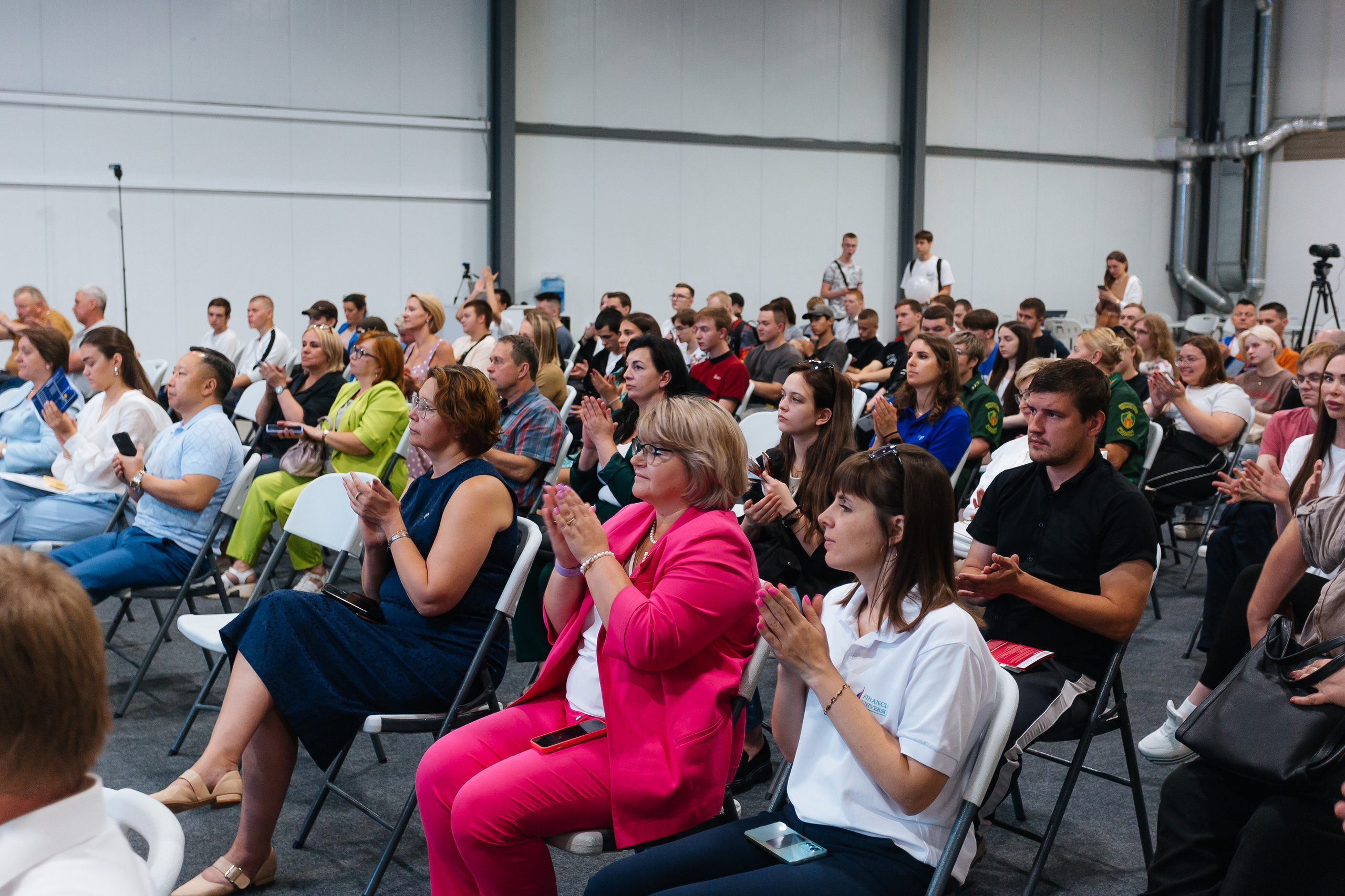 Репортаж со всероссийской ярмарки трудоустройства Одинцовского района. Фотограф | Михаил Буш Смоленск