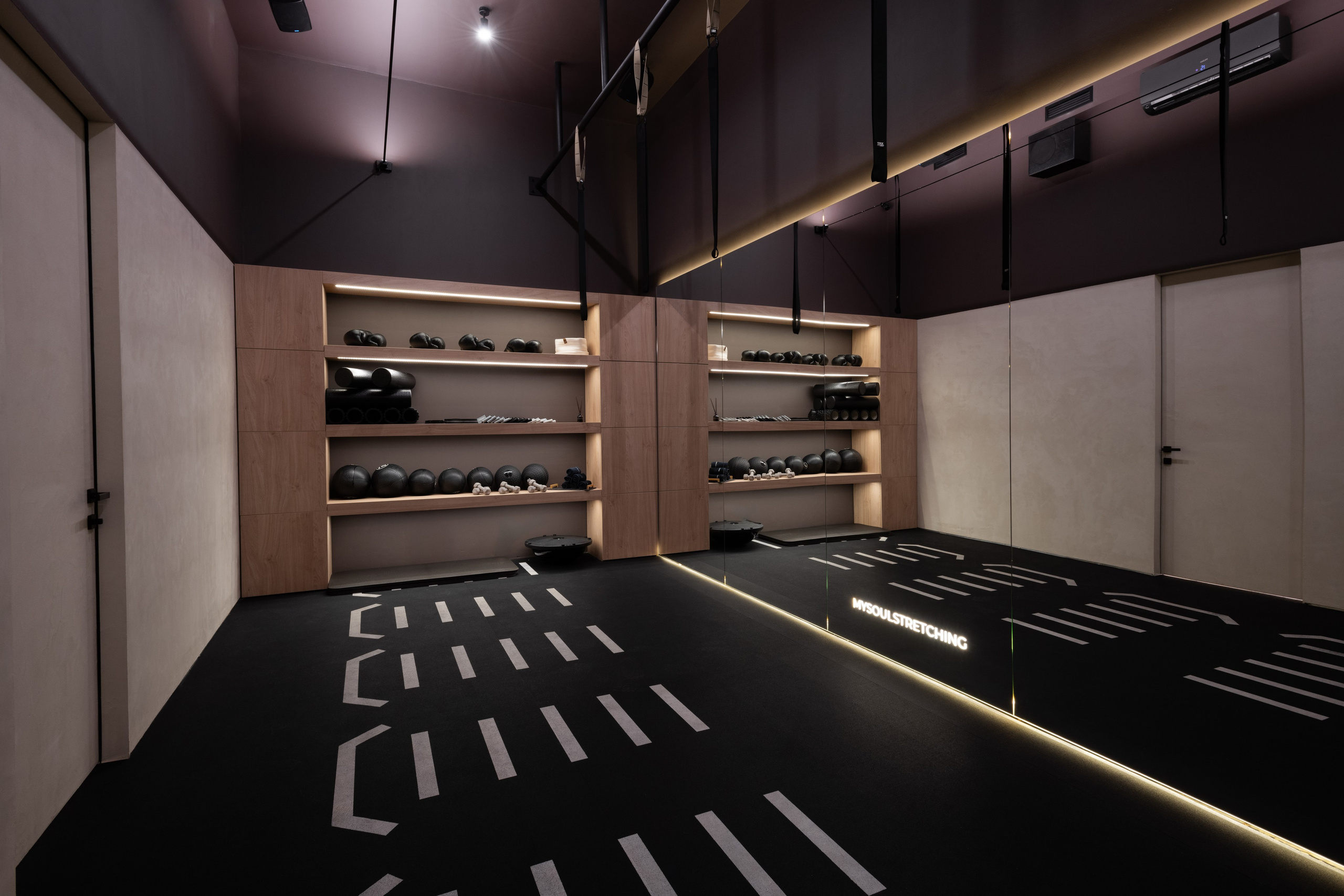 САЛОНЫ КРАСОТЫ 5+ ШТ. Роман Свободный — интерьерная и архитектурная съёмка, Москва и МО