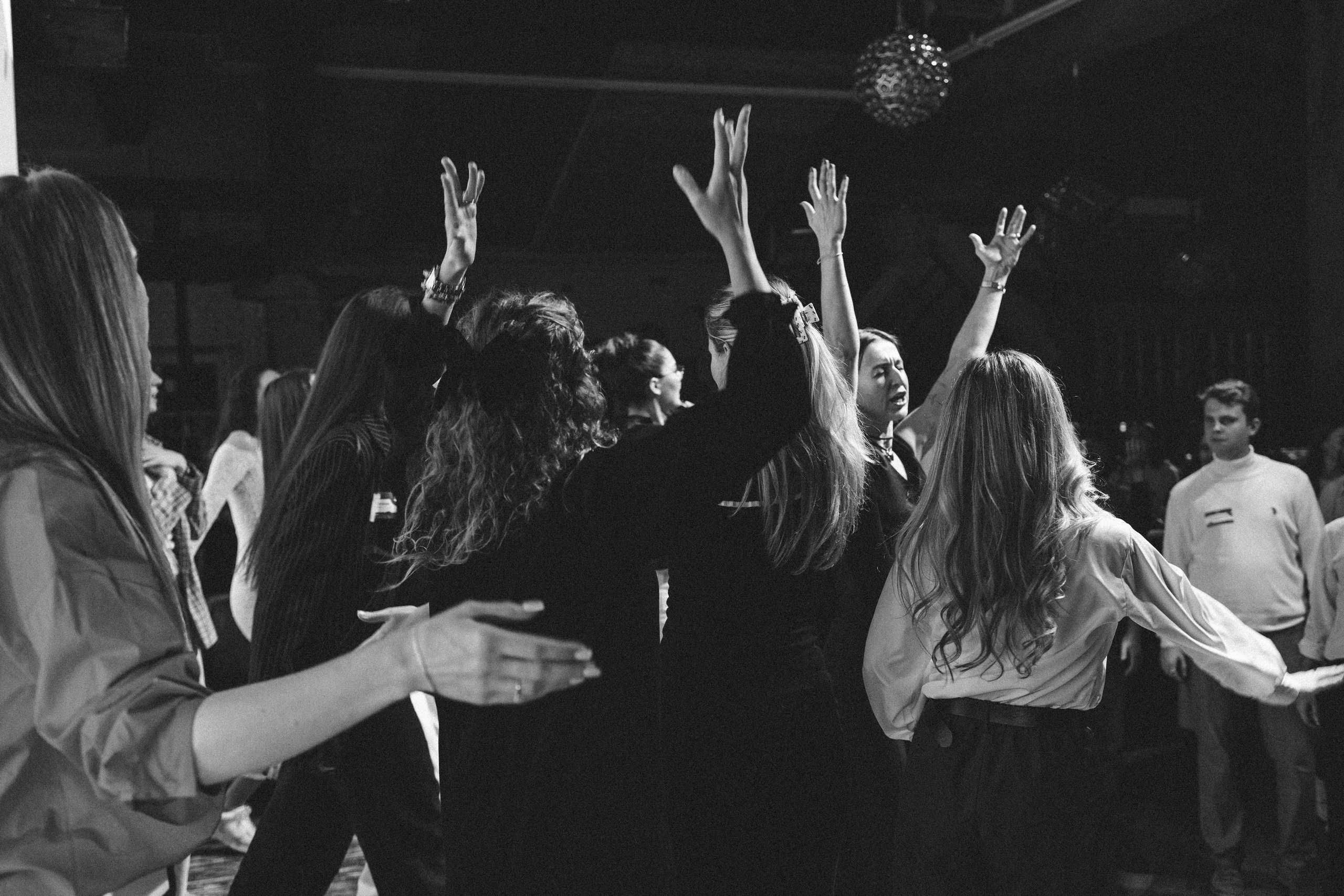 Репортажный фотограф на корпоратив, день рождения и другие мороприятия. Свадебный фотограф в Москве — Оскар Гелманов