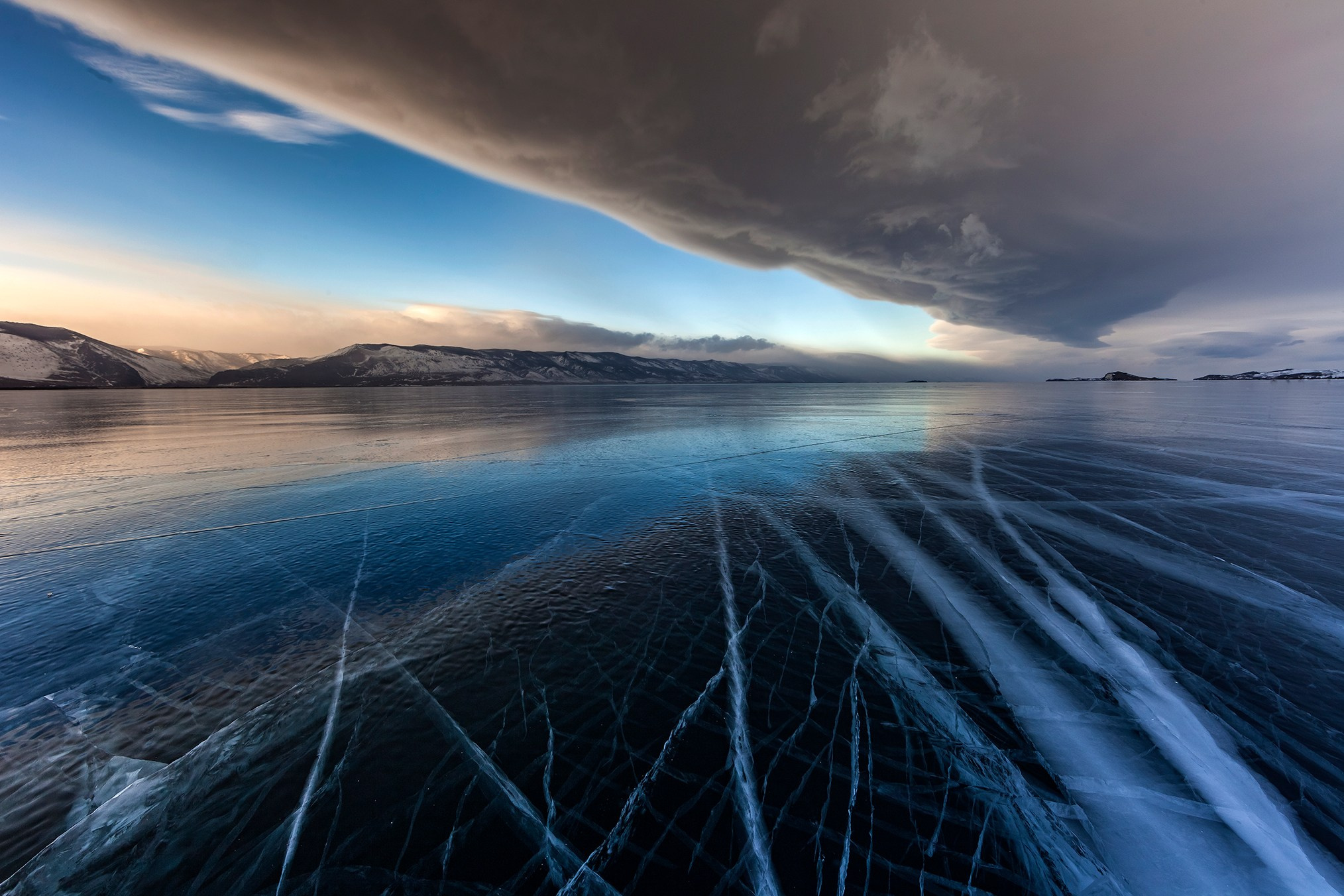 High-quality interior photos for your home, office, hotel